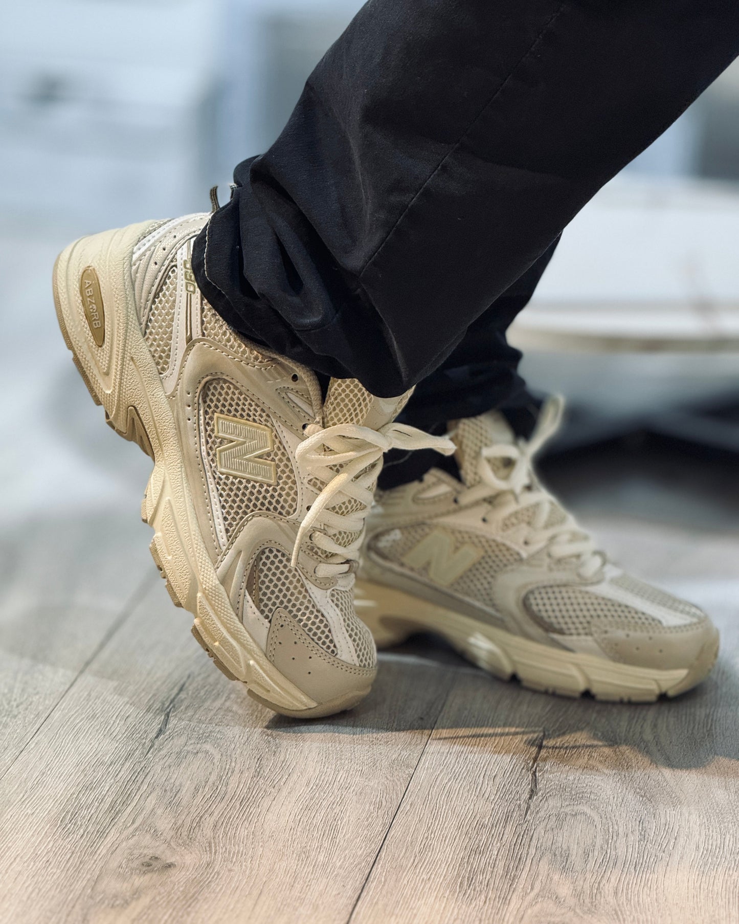 New Balance 530 Beige