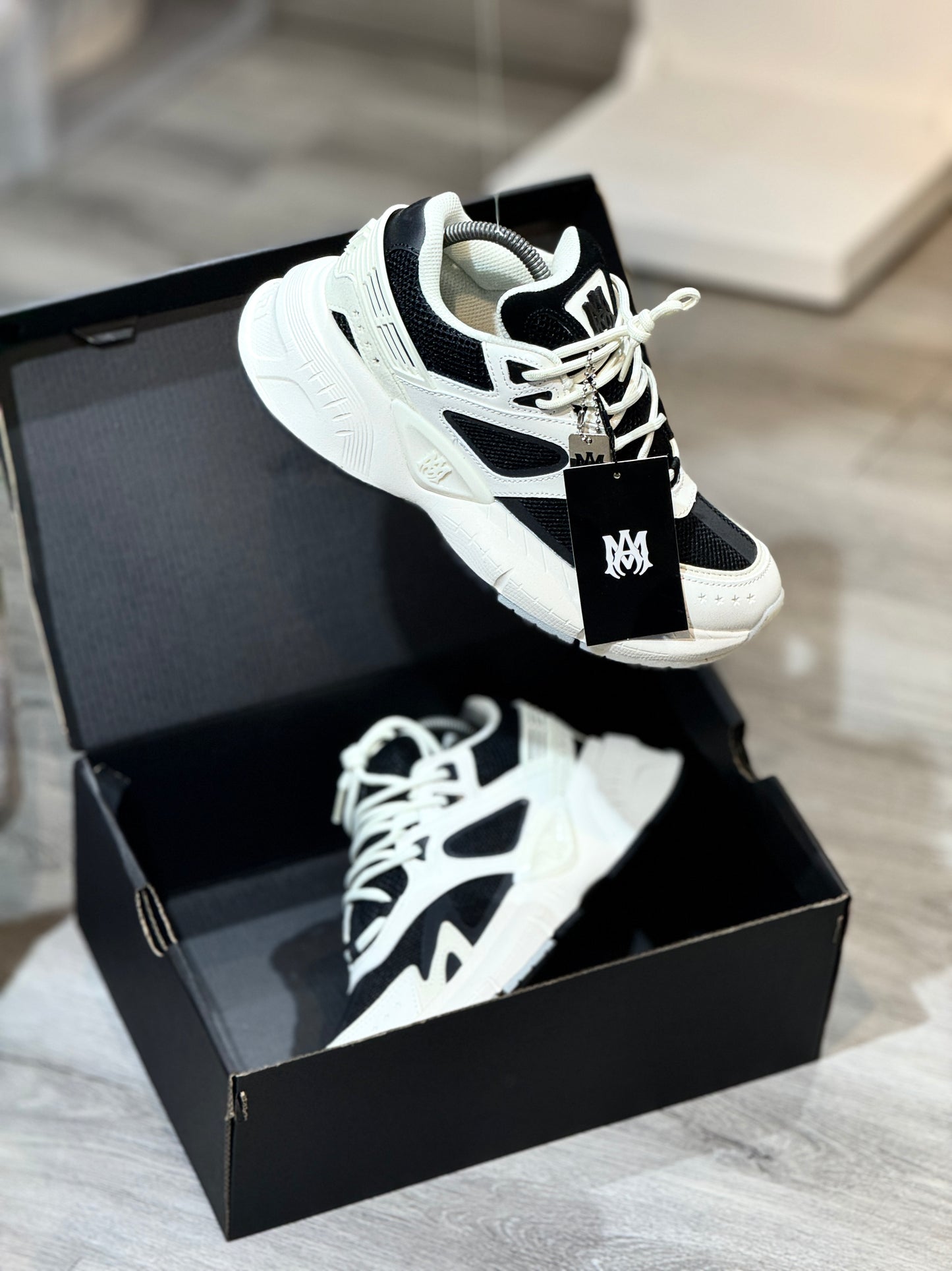 Amiri Ma Runner
