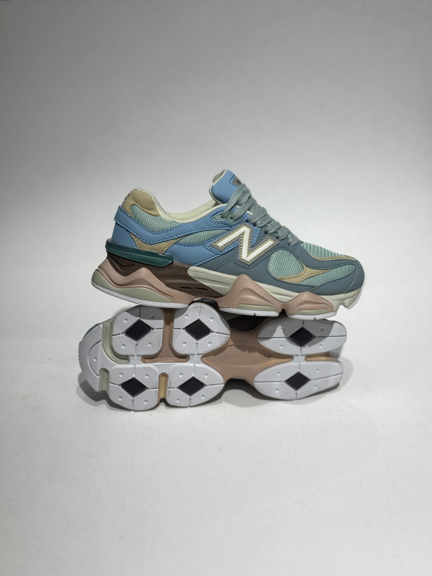New balance 9060