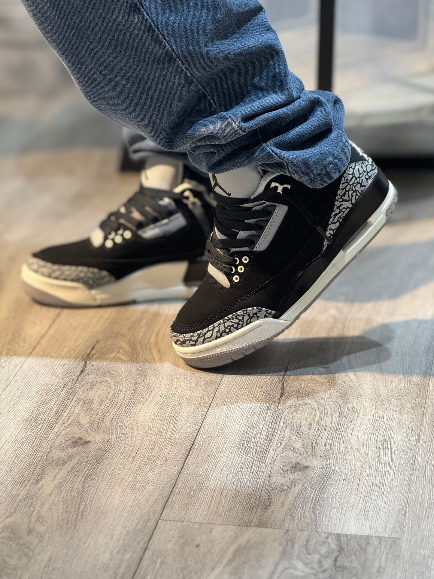 Air Jordan Retro 3 Negro