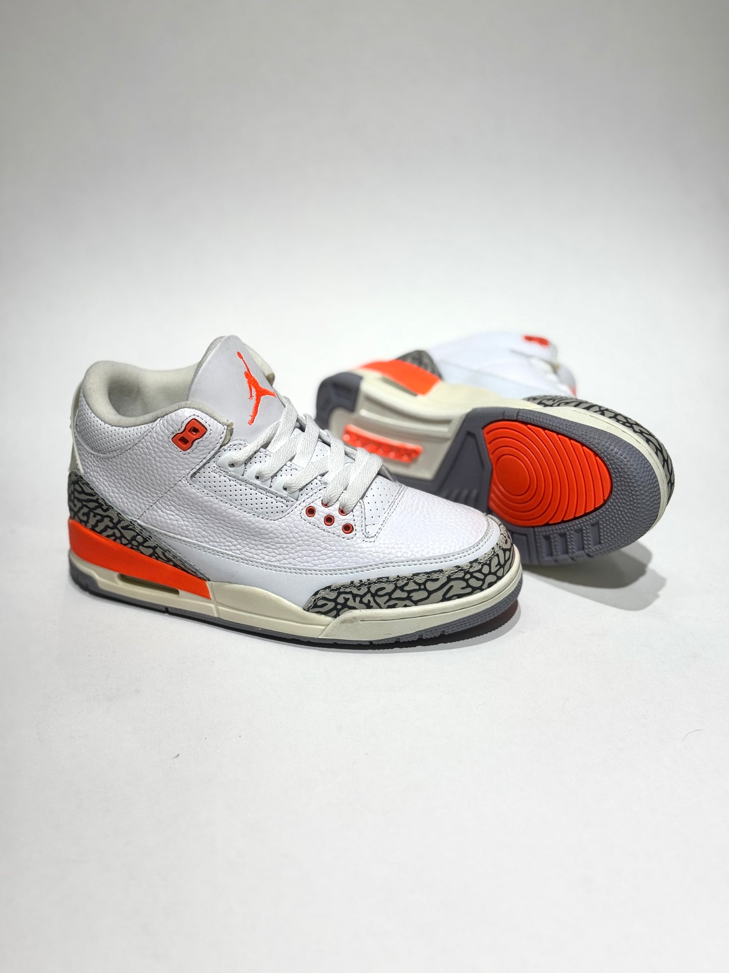 Air Jordan Retro 3 Blanco-Naranja
