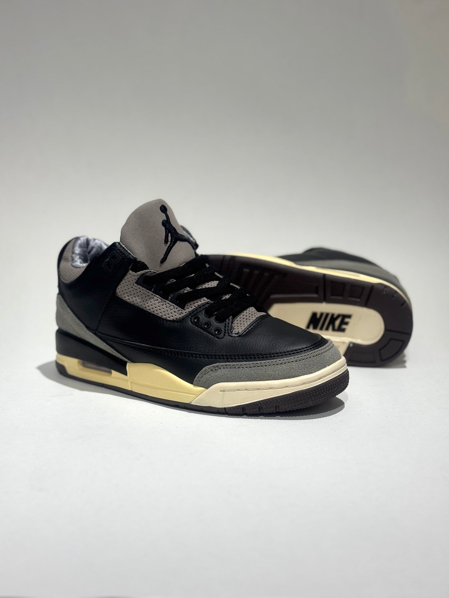 Air Jordan Retro 3 x A MA MANIERE