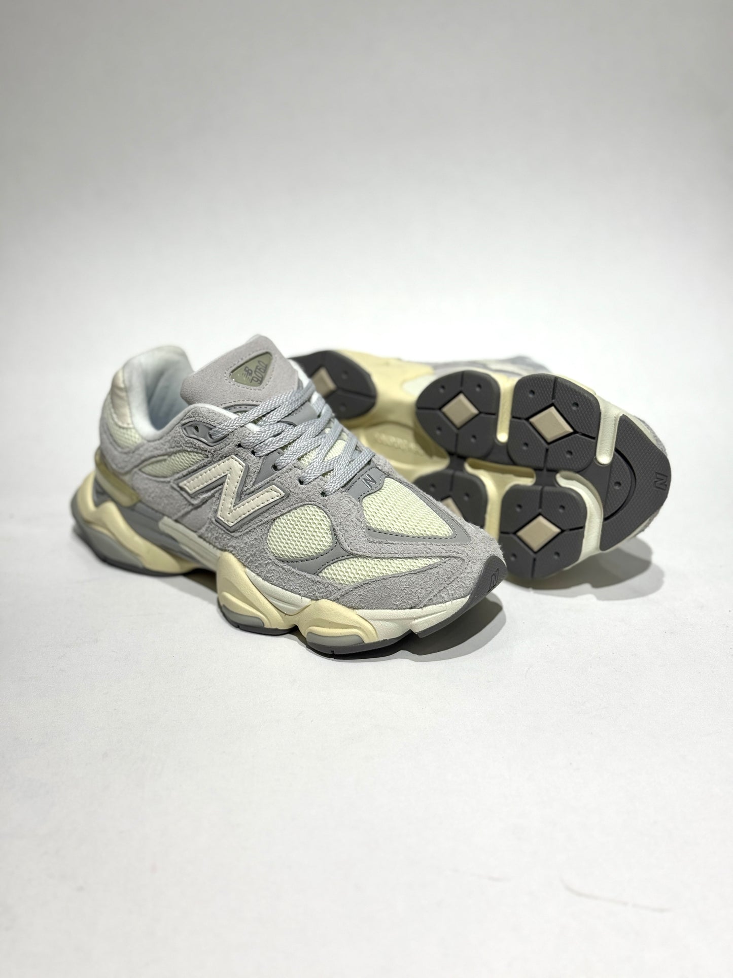 New balance 9060