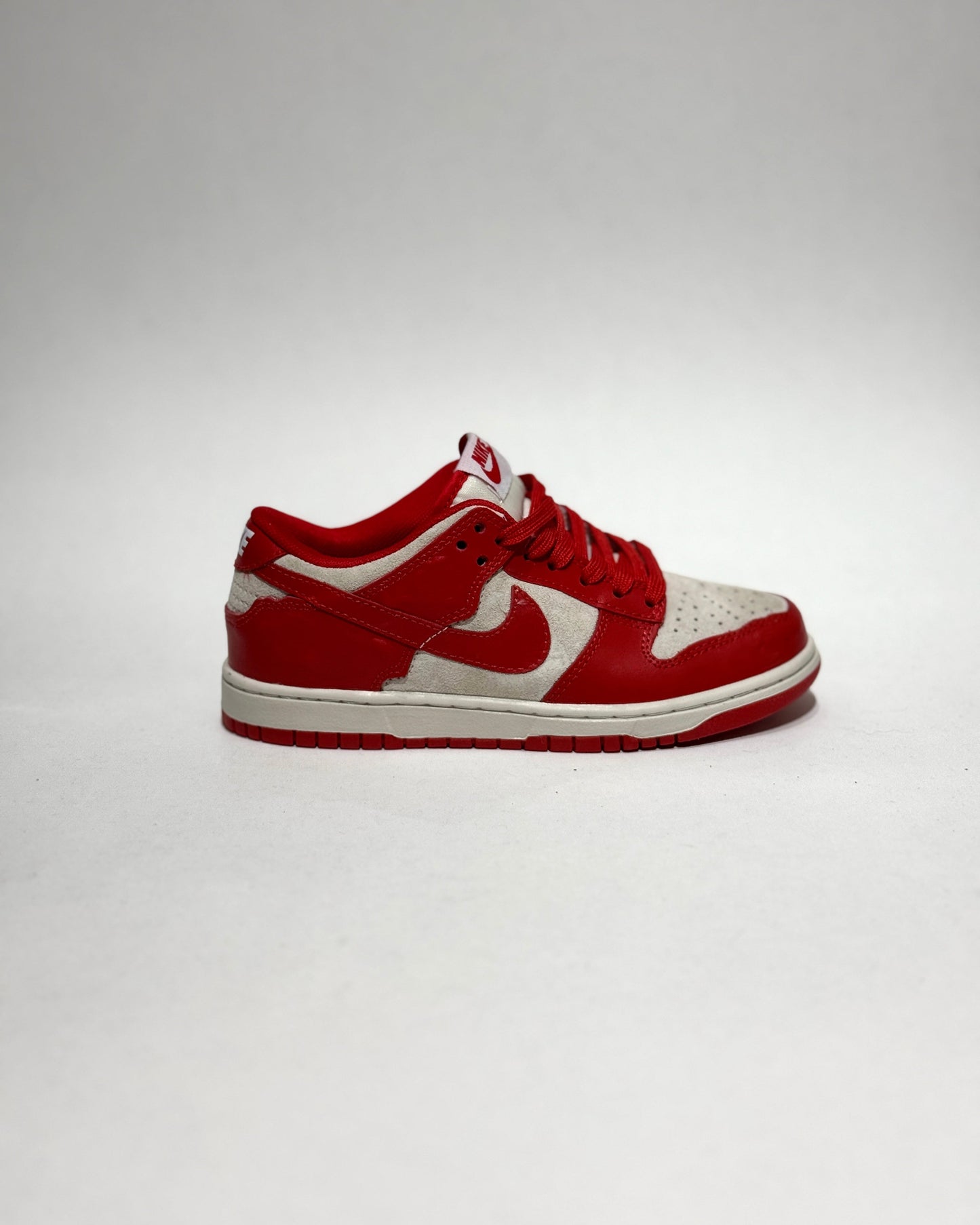 Sb Dunk Low Rojo-Blanco