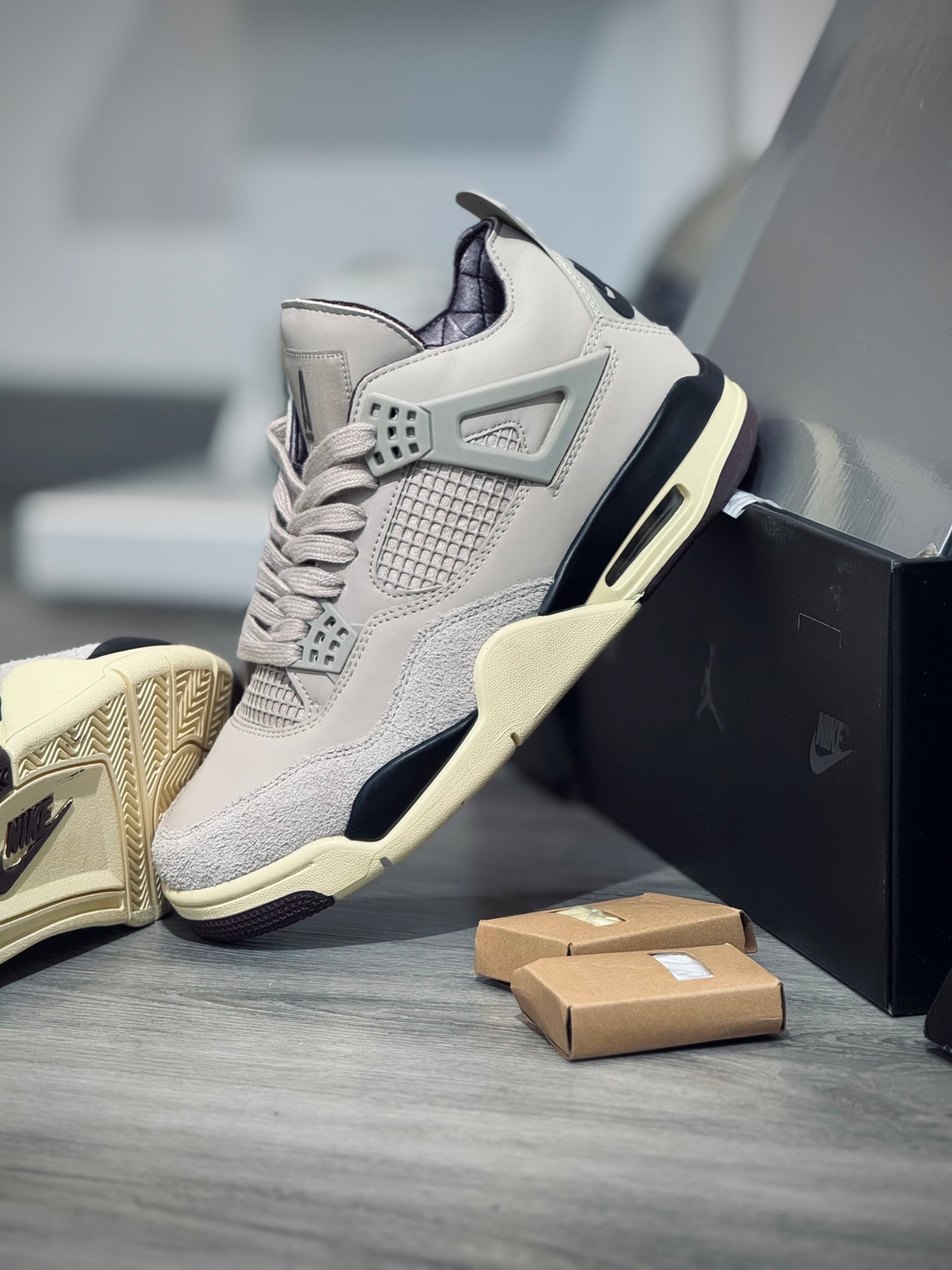 Air Jordan Retro 4 x A MA MANIERE