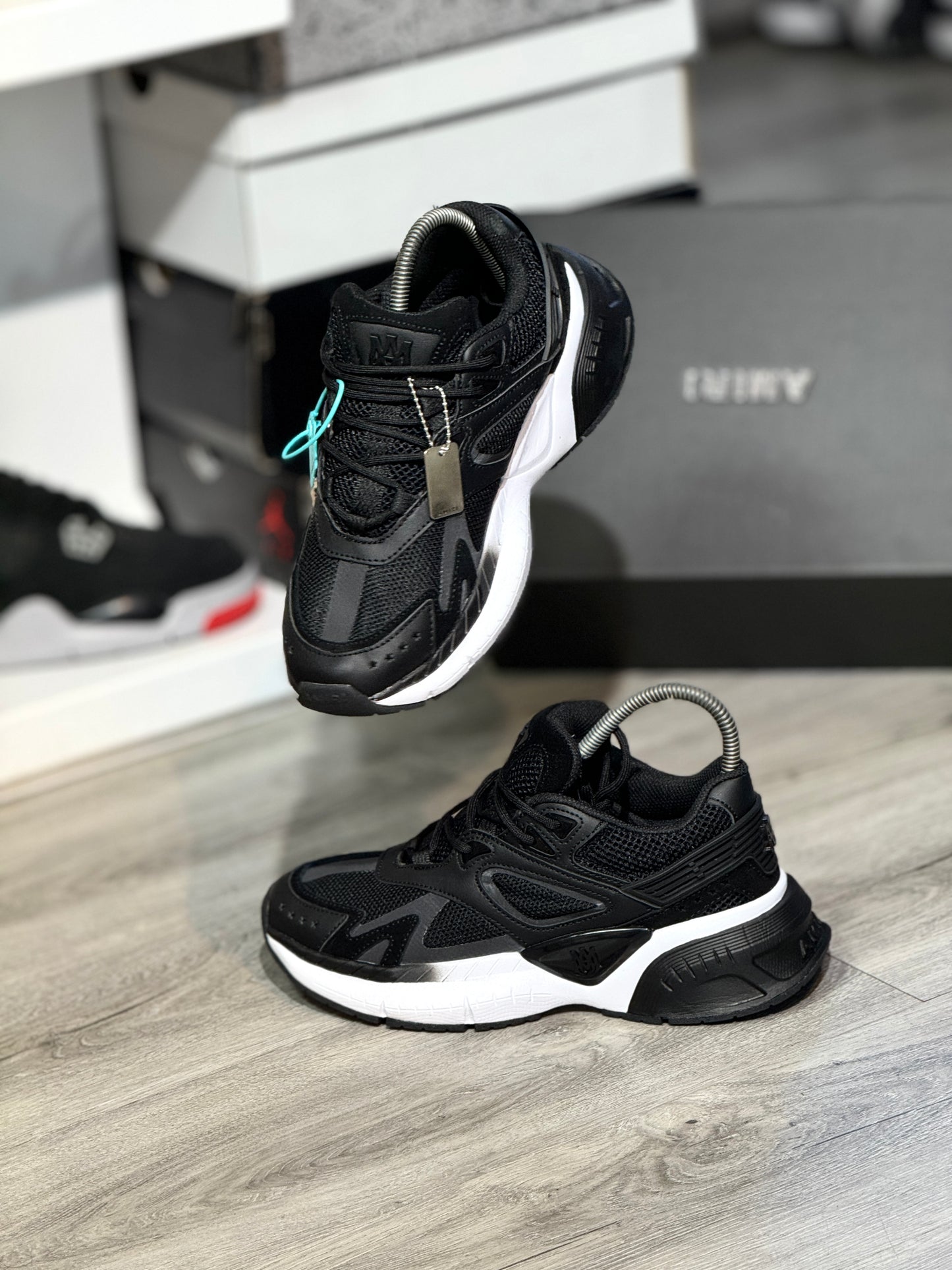 Amiri Ma Runner