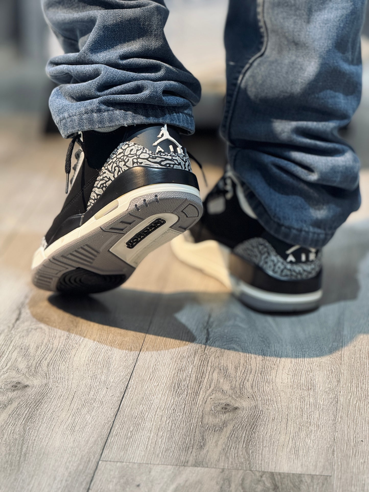 Air Jordan Retro 3 Negro