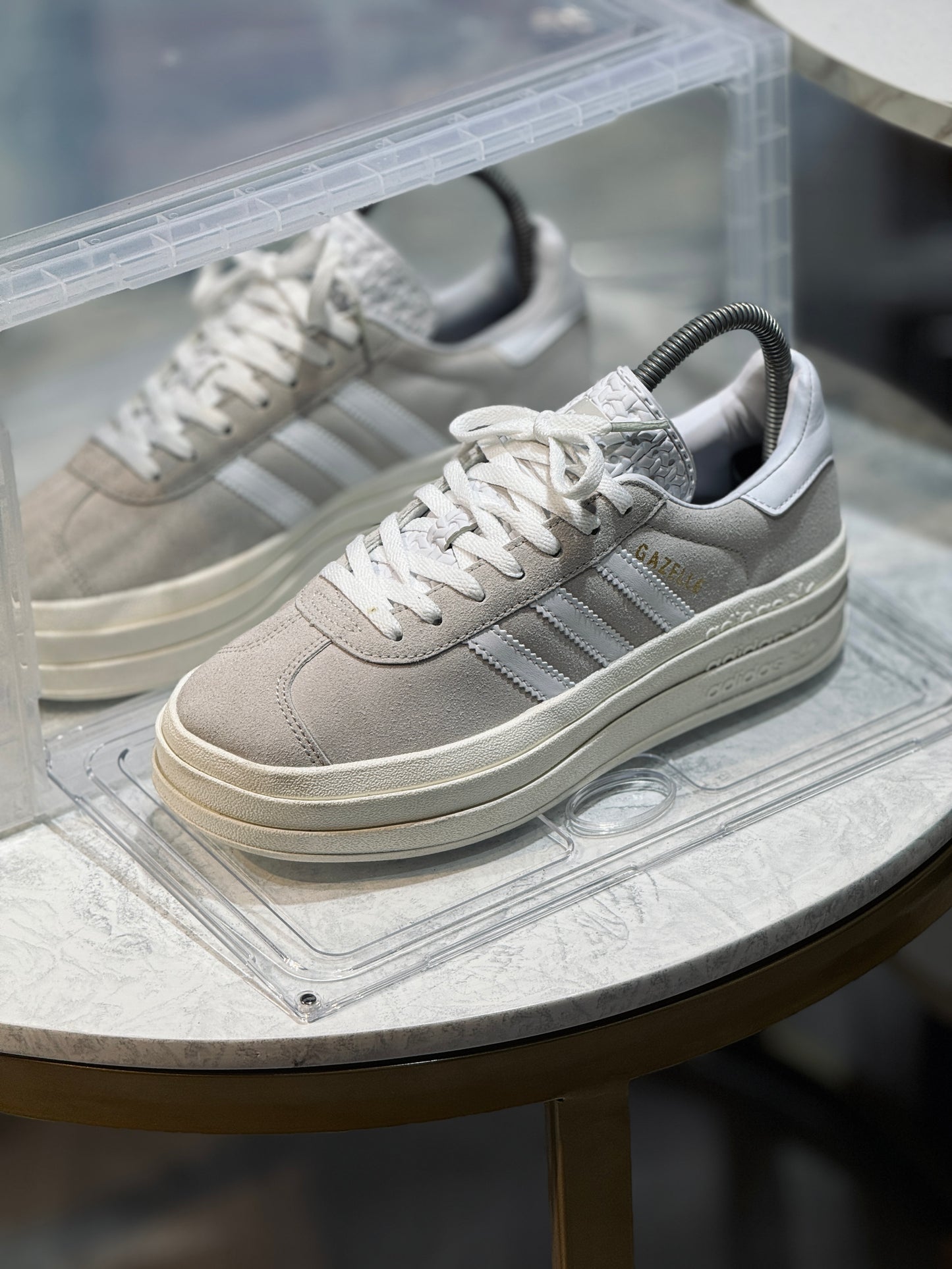 Gazelle Bold Gris
