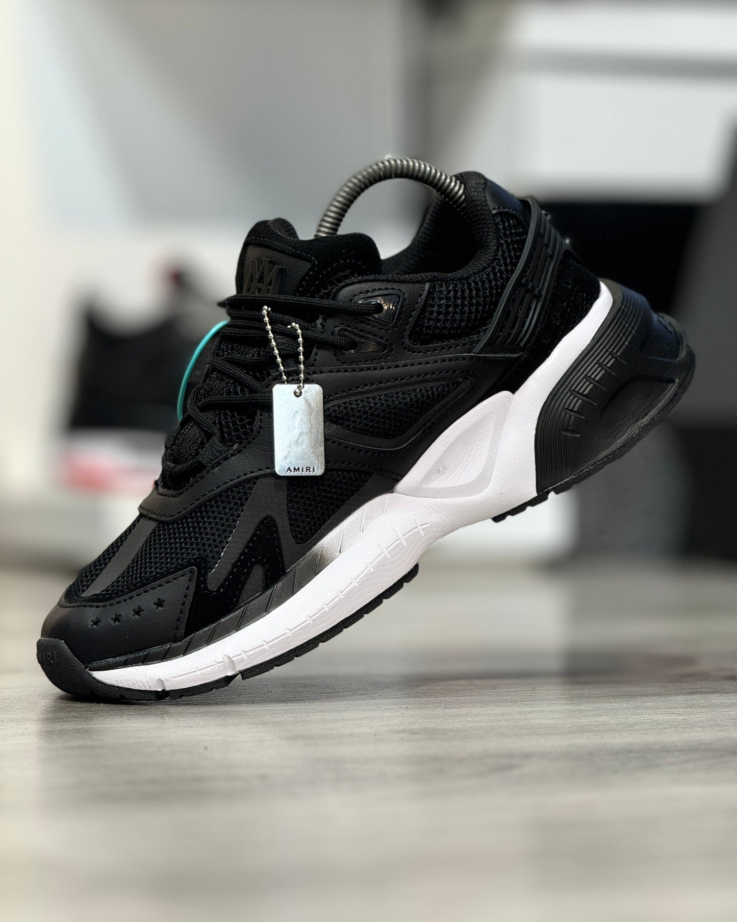 Amiri Ma Runner