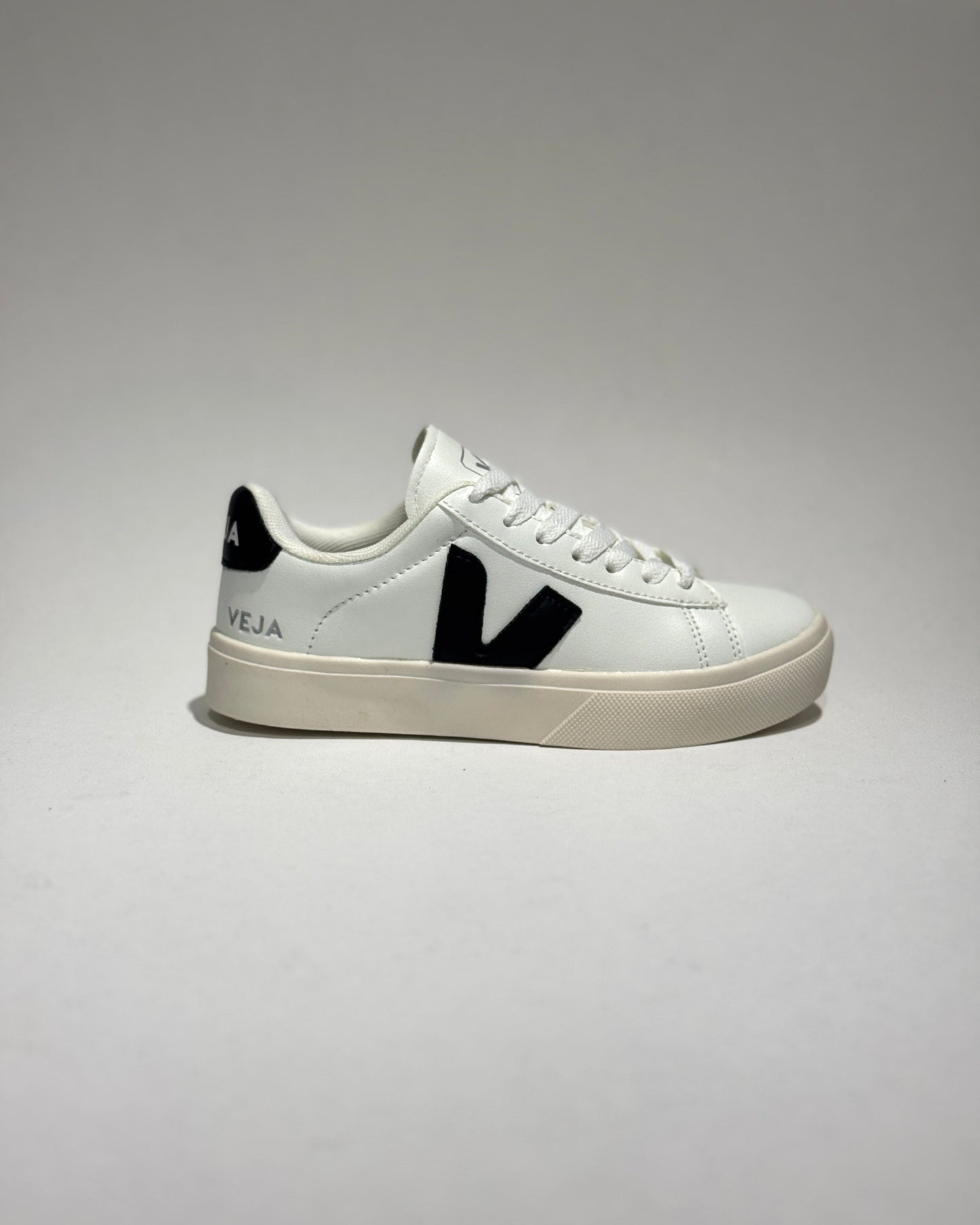 Veja Campo Negro-Blanco