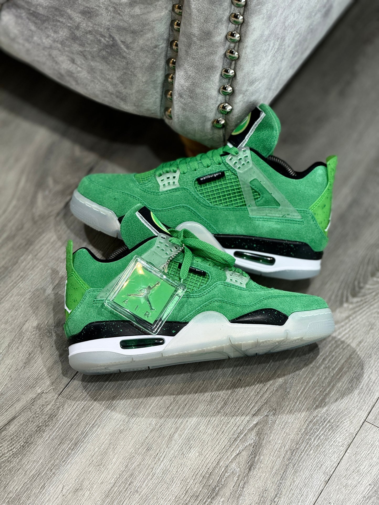 Air jordan Retro 4 Wahlburgers
