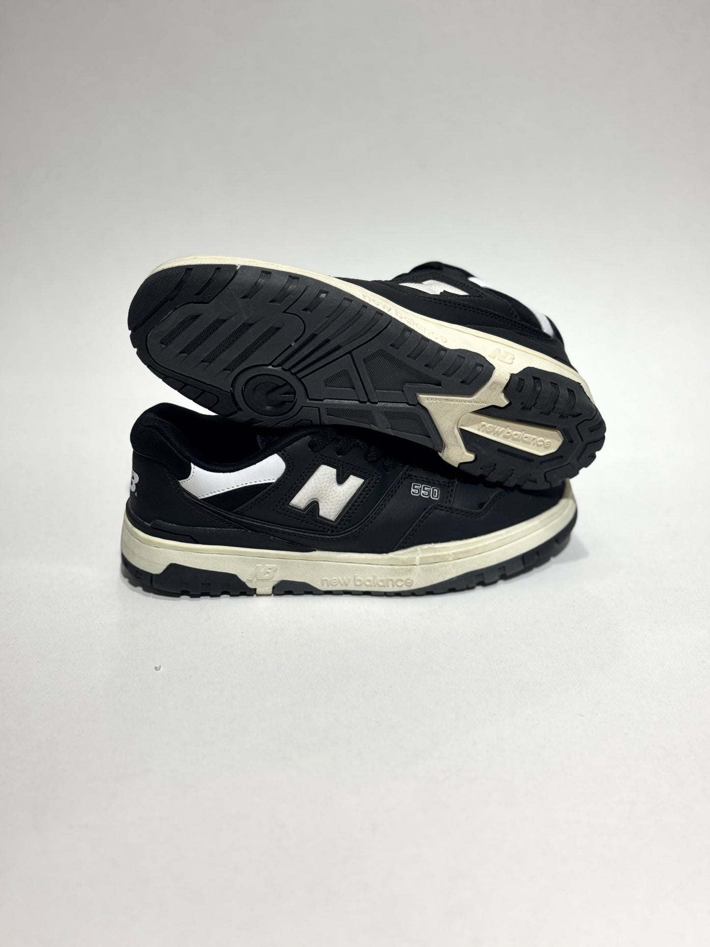 Nb 550