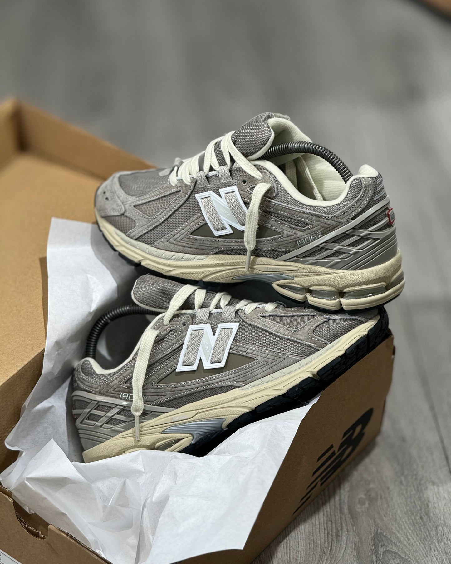 New Balance 1906R Beige