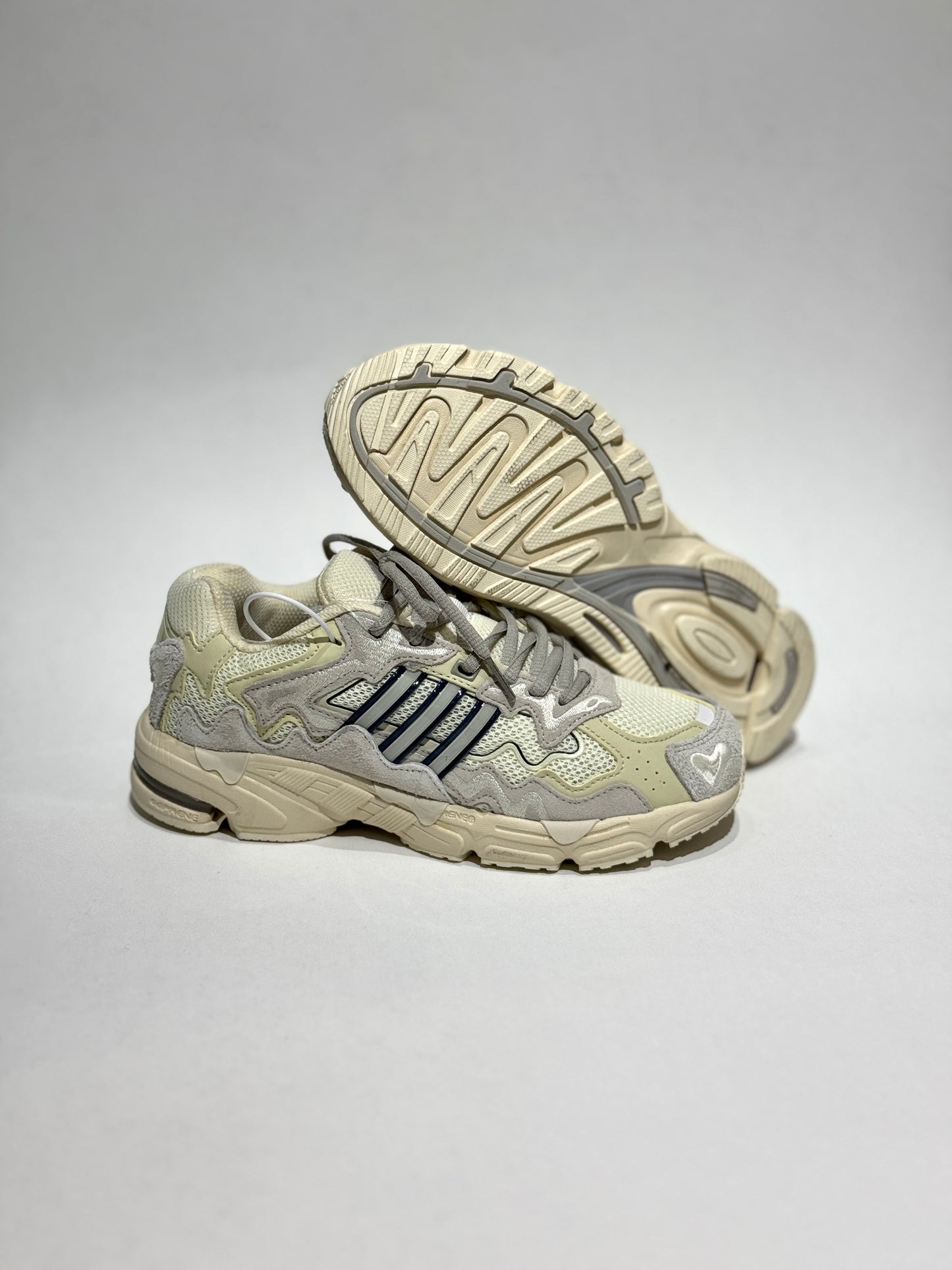Adidas Response Bad Bunny Wonder White