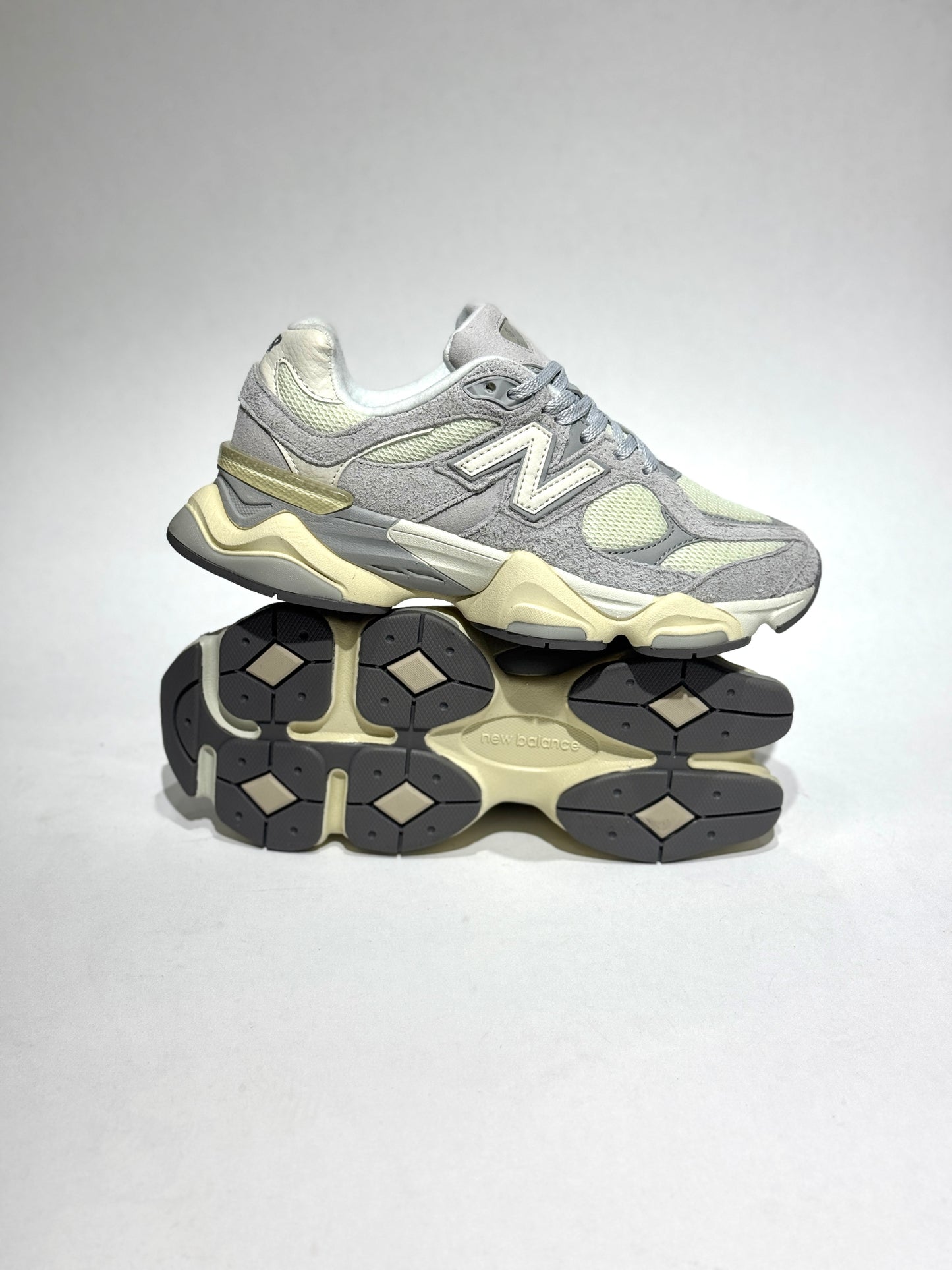 New balance 9060