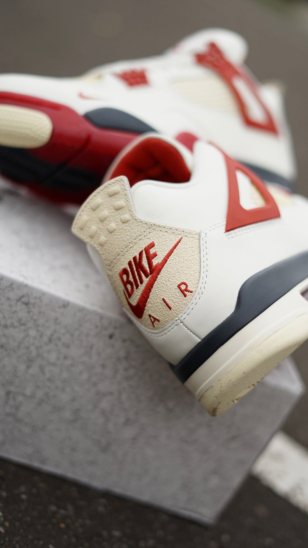 Air Jordan Retro 4 Bike Blanca Roja