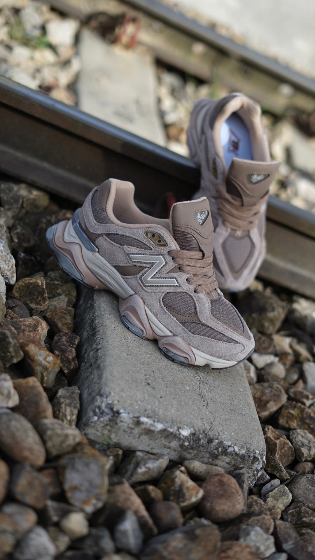 New Balance 9060