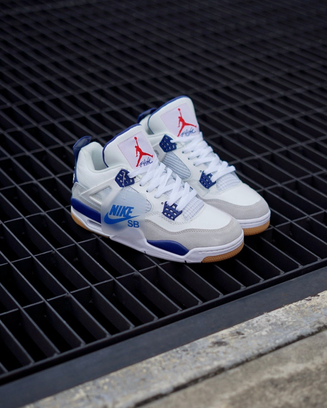 Sb x Air Jordan retro 4