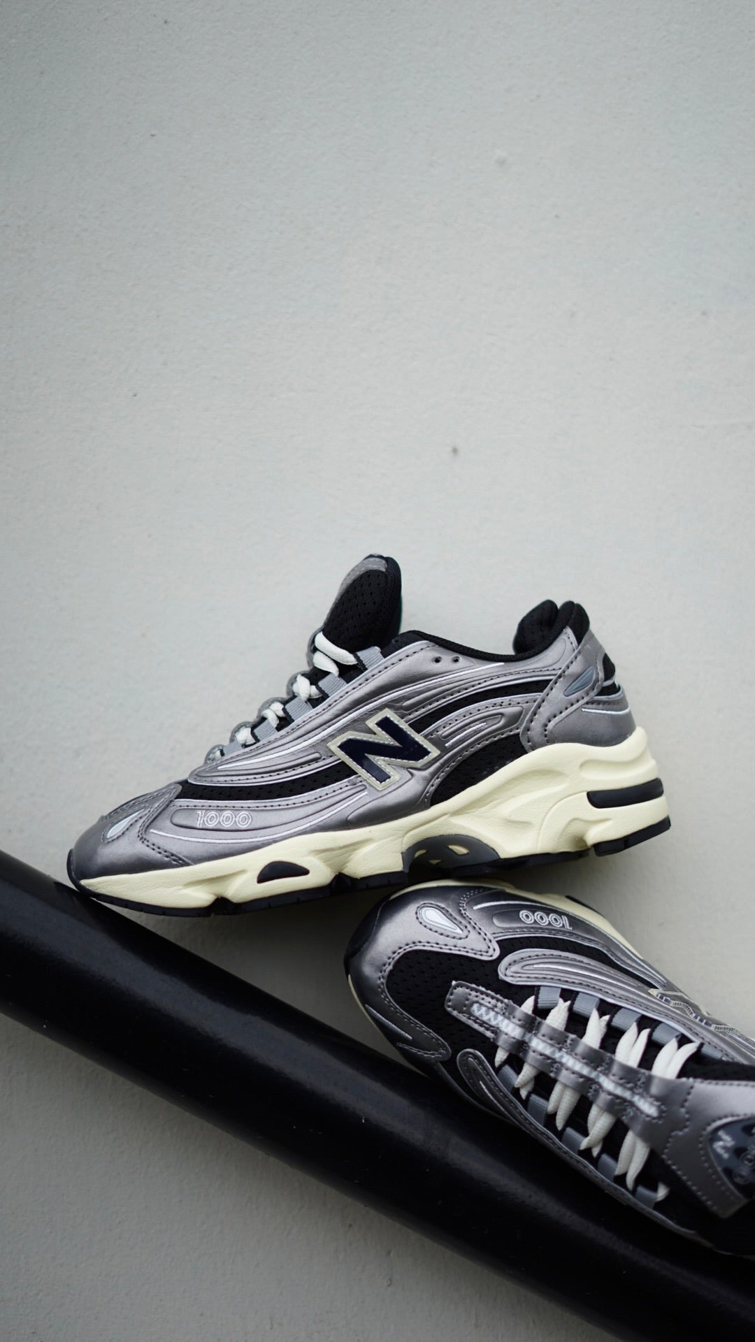 New Balance 1000 Plateado Metalizado