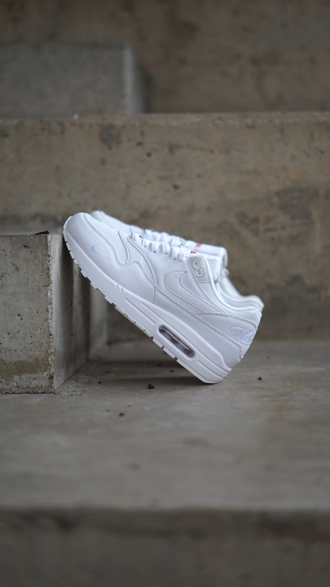 Air Max 1 x Supreme