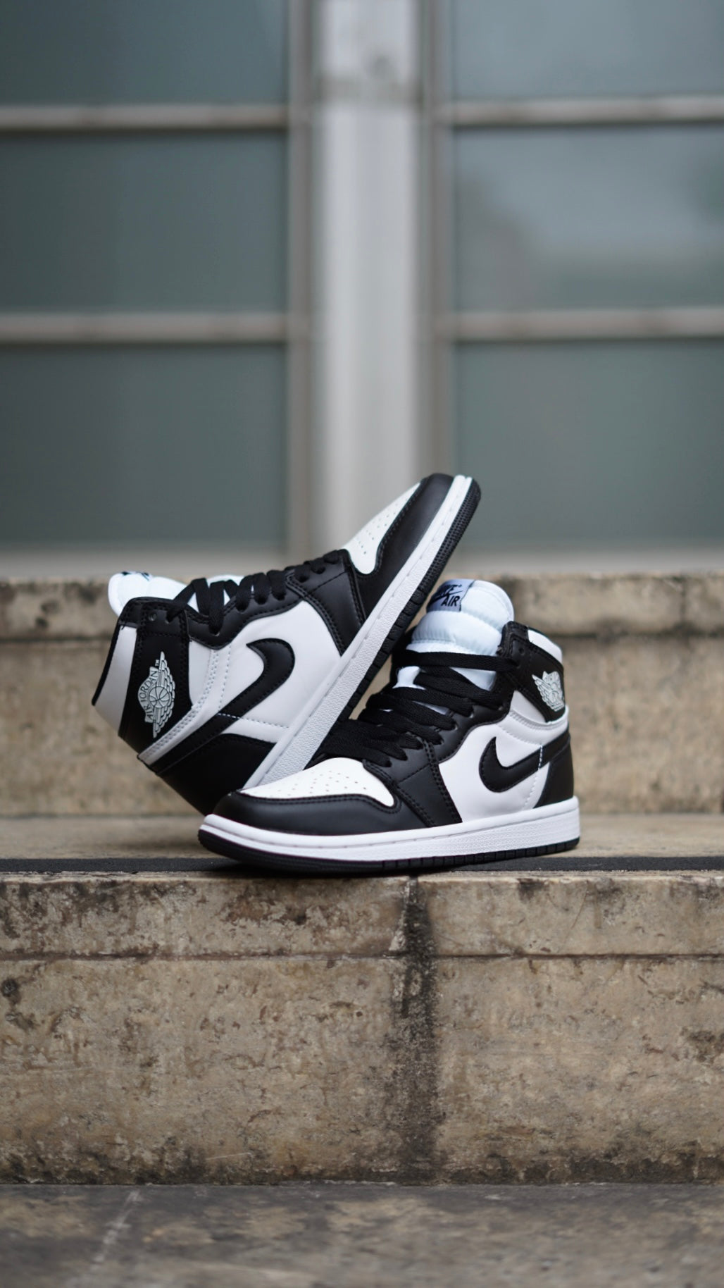 Air Jordan Retro 1 Blanco-Negro