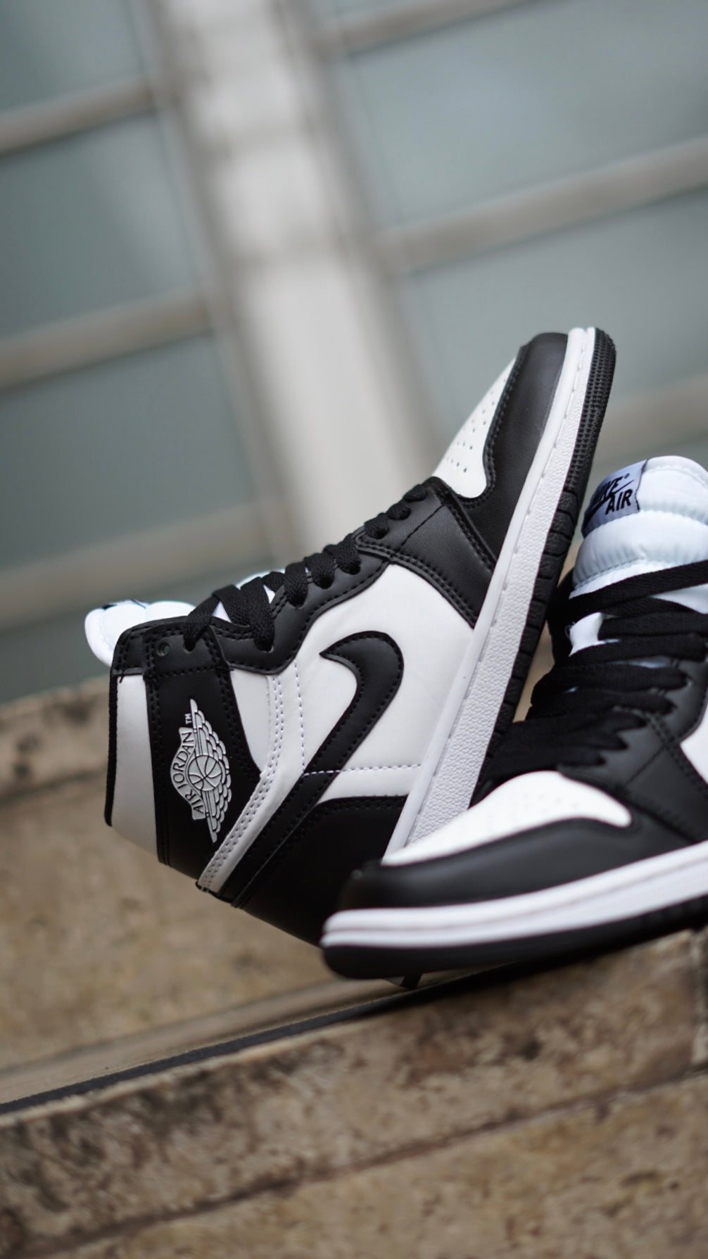 Air Jordan Retro 1 Blanco-Negro