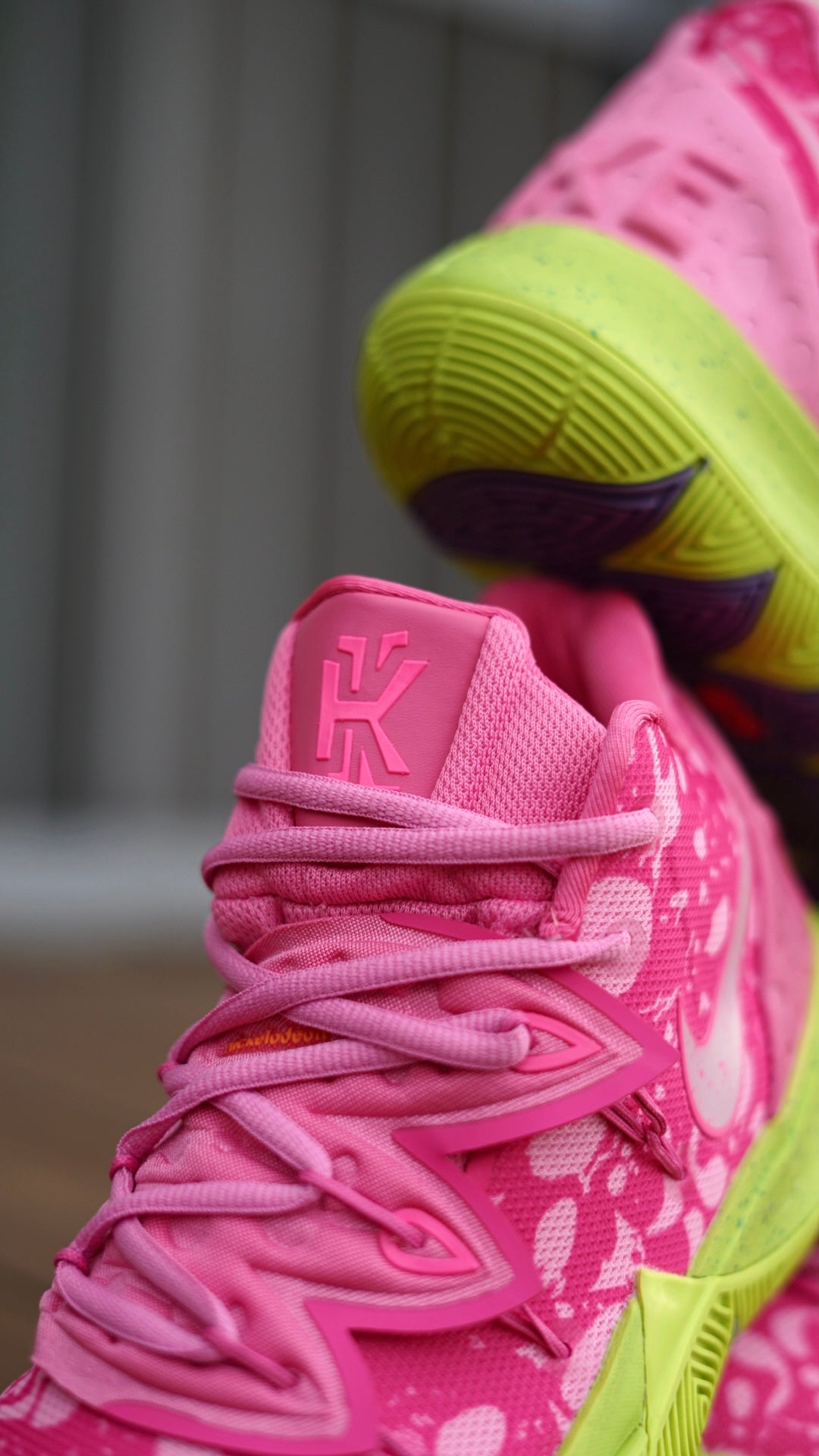 Nike Kyrie 5 "Patrick Star"
