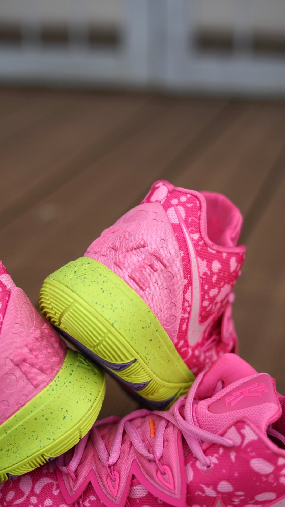 Nike Kyrie 5 "Patrick Star"