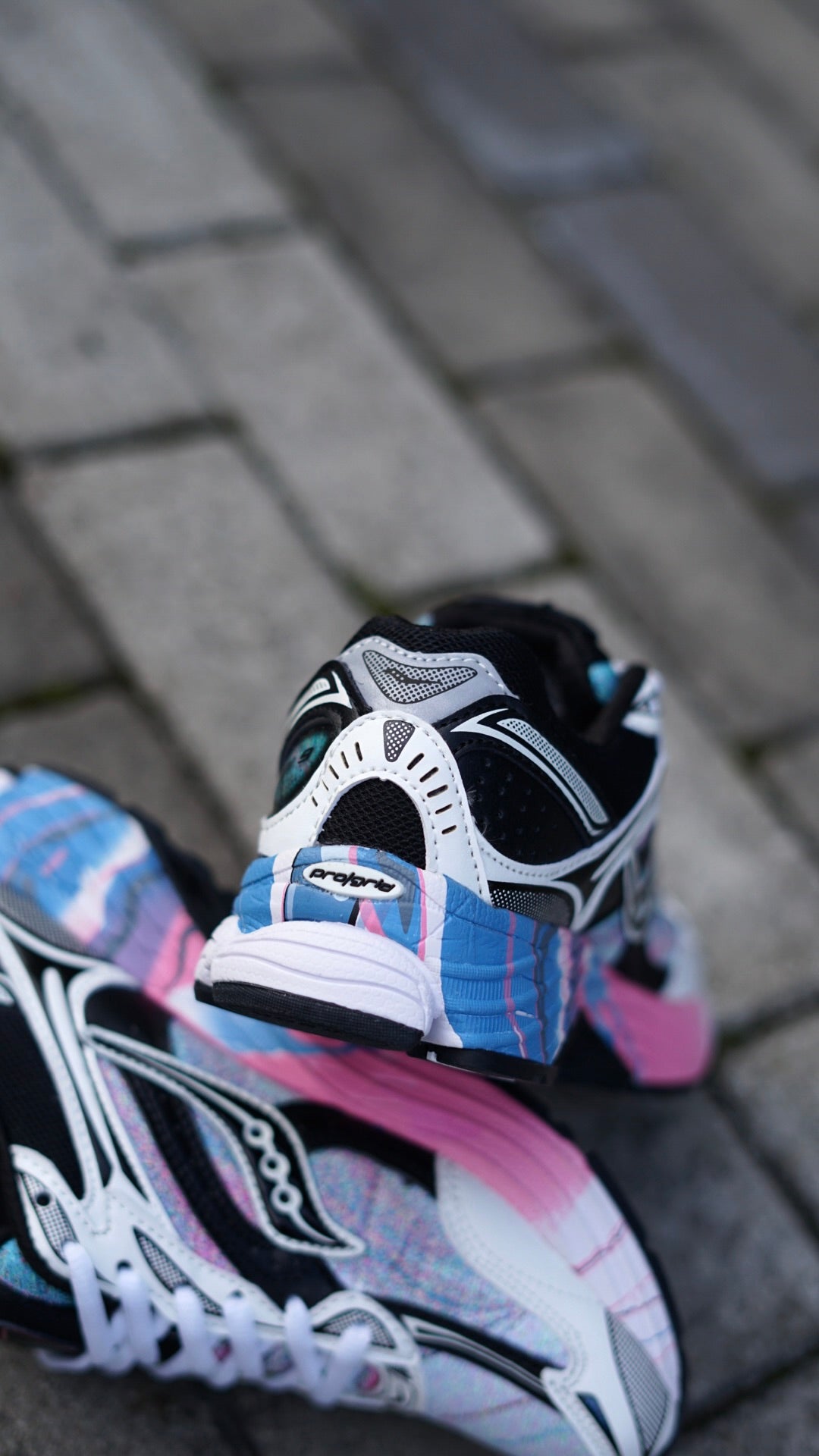 Saucony progrid omni 9 callen schaub