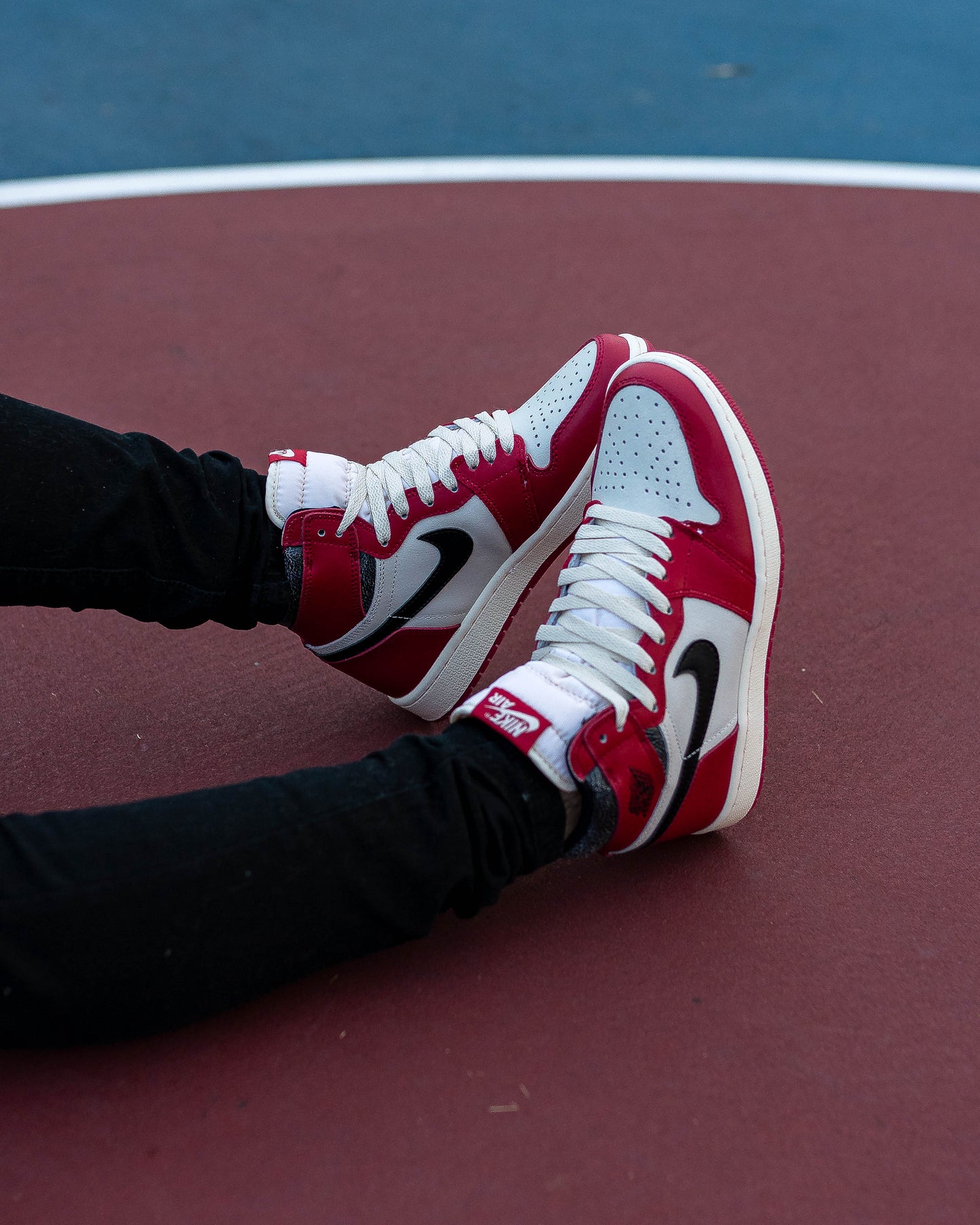 Air Jordan Retro 1 High Lost And Found