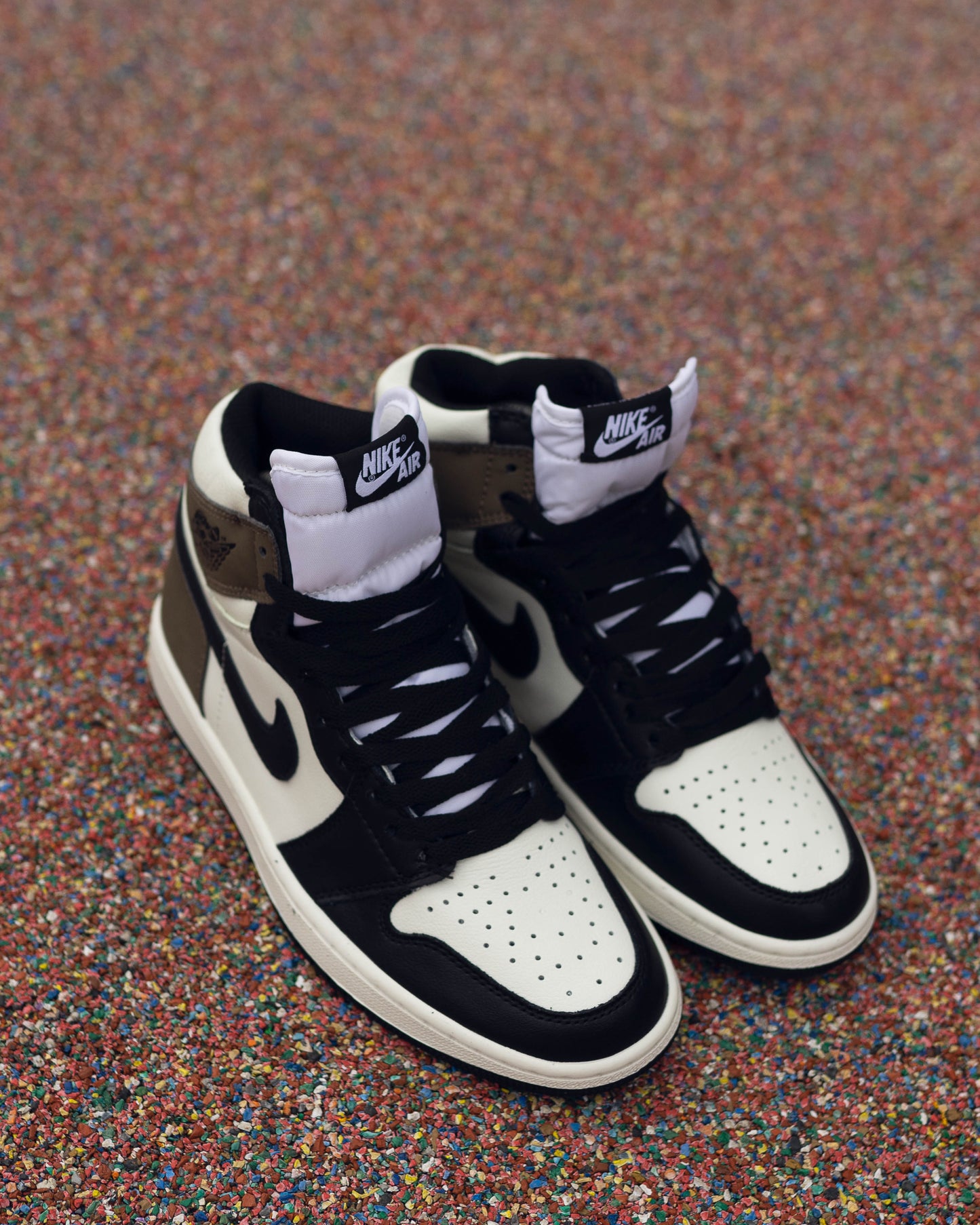 Air Jordan Retro 1 Dark Mocha