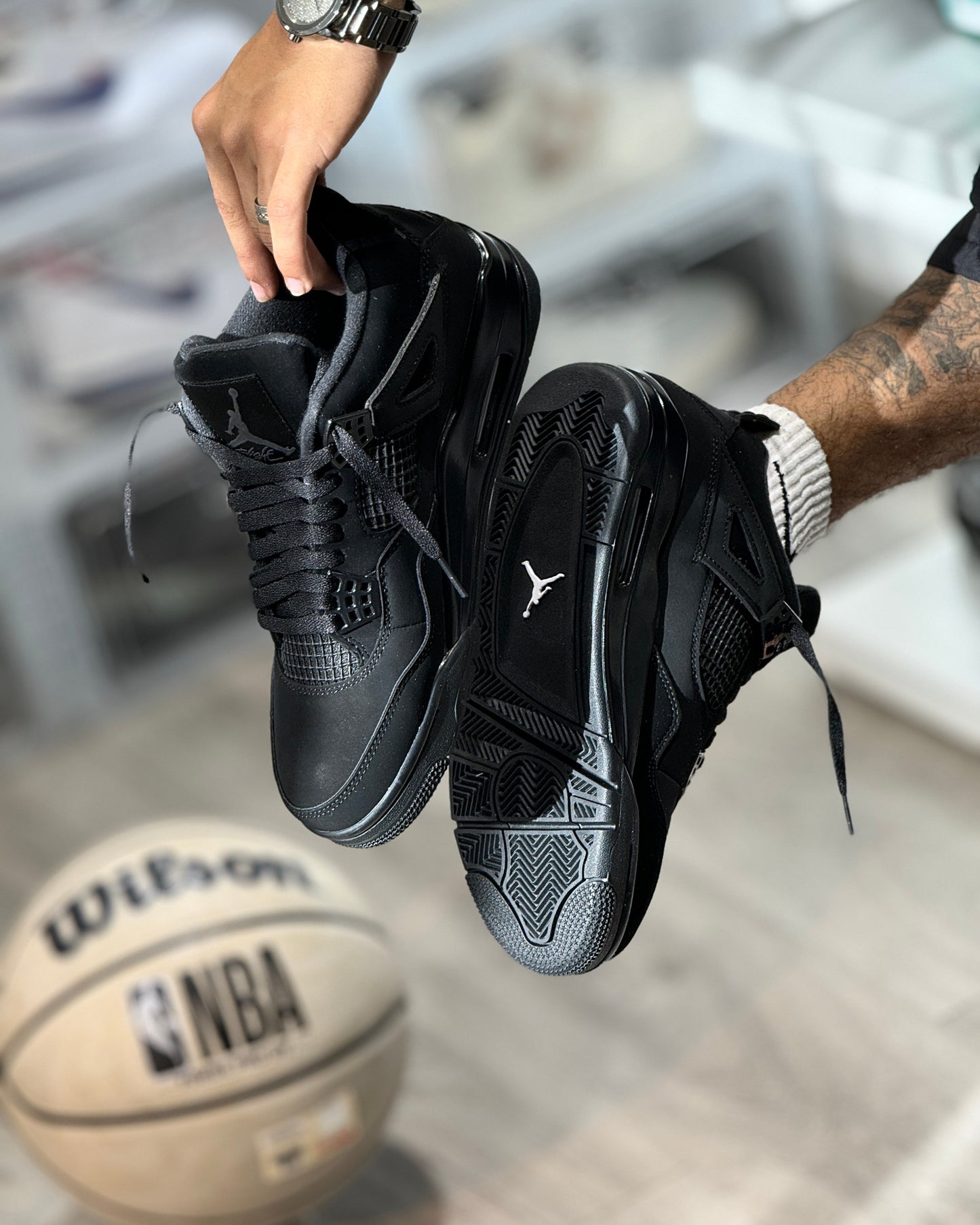 Air Jordan Retro 4 Black Cat