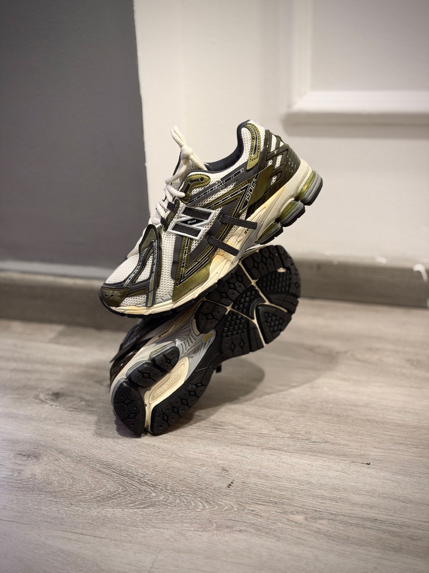 New balance 1906A olive juice sea salt