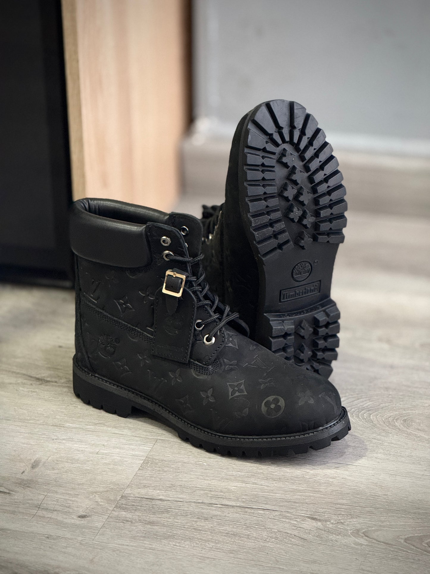 Timberland x Louis Vuitton Negro