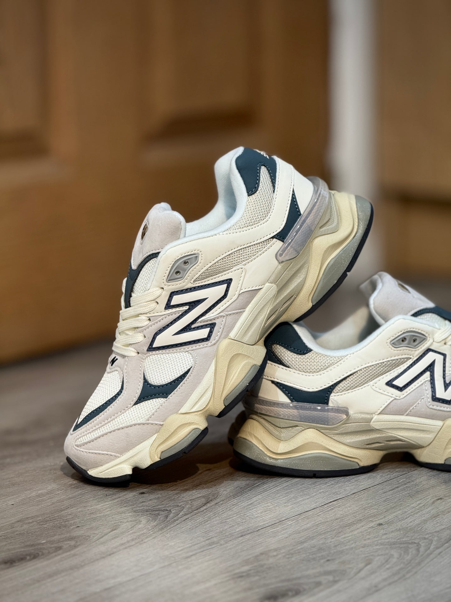 New Balance 9060 Gris