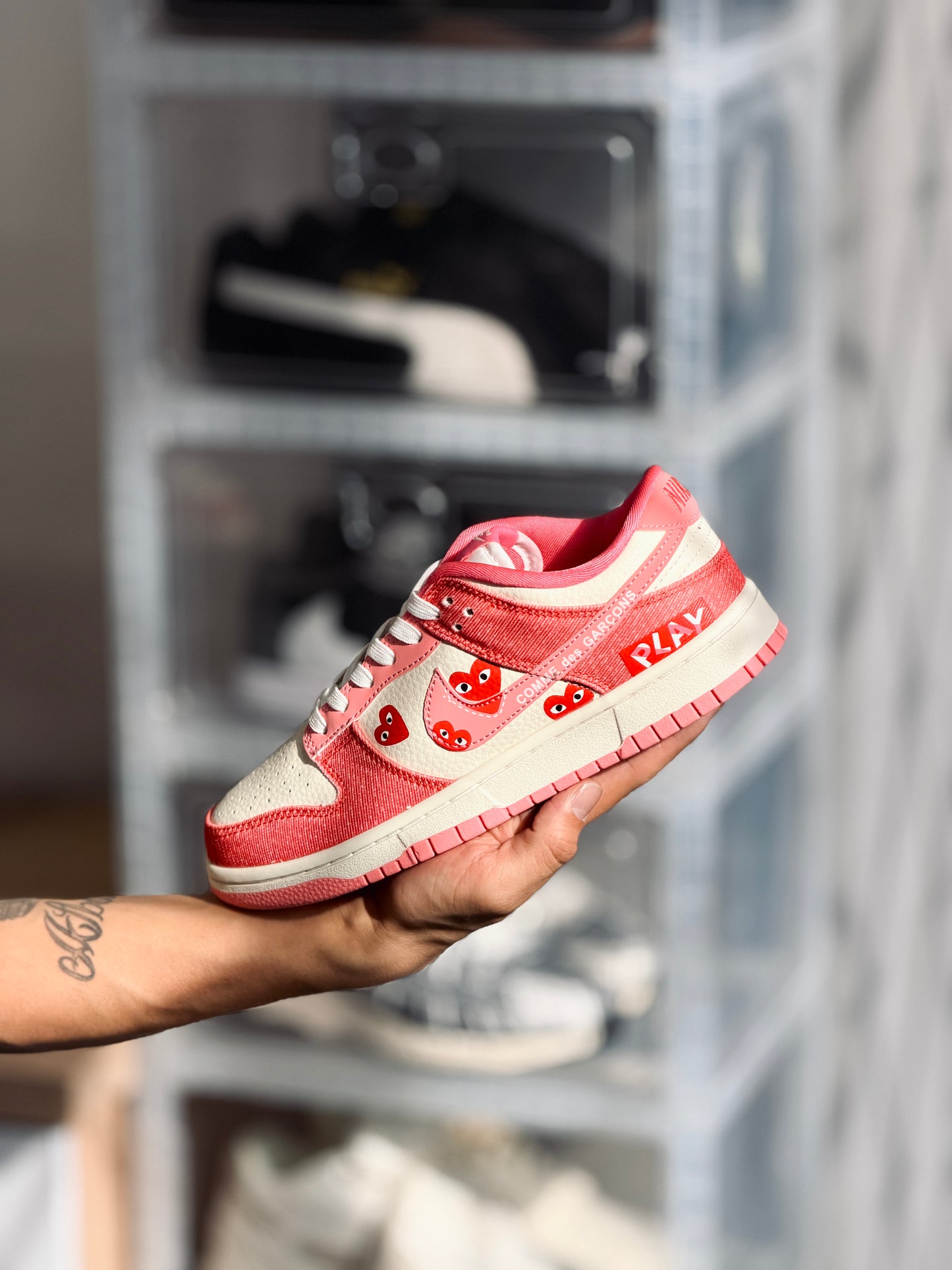 Nike sb dunk low stranger love
