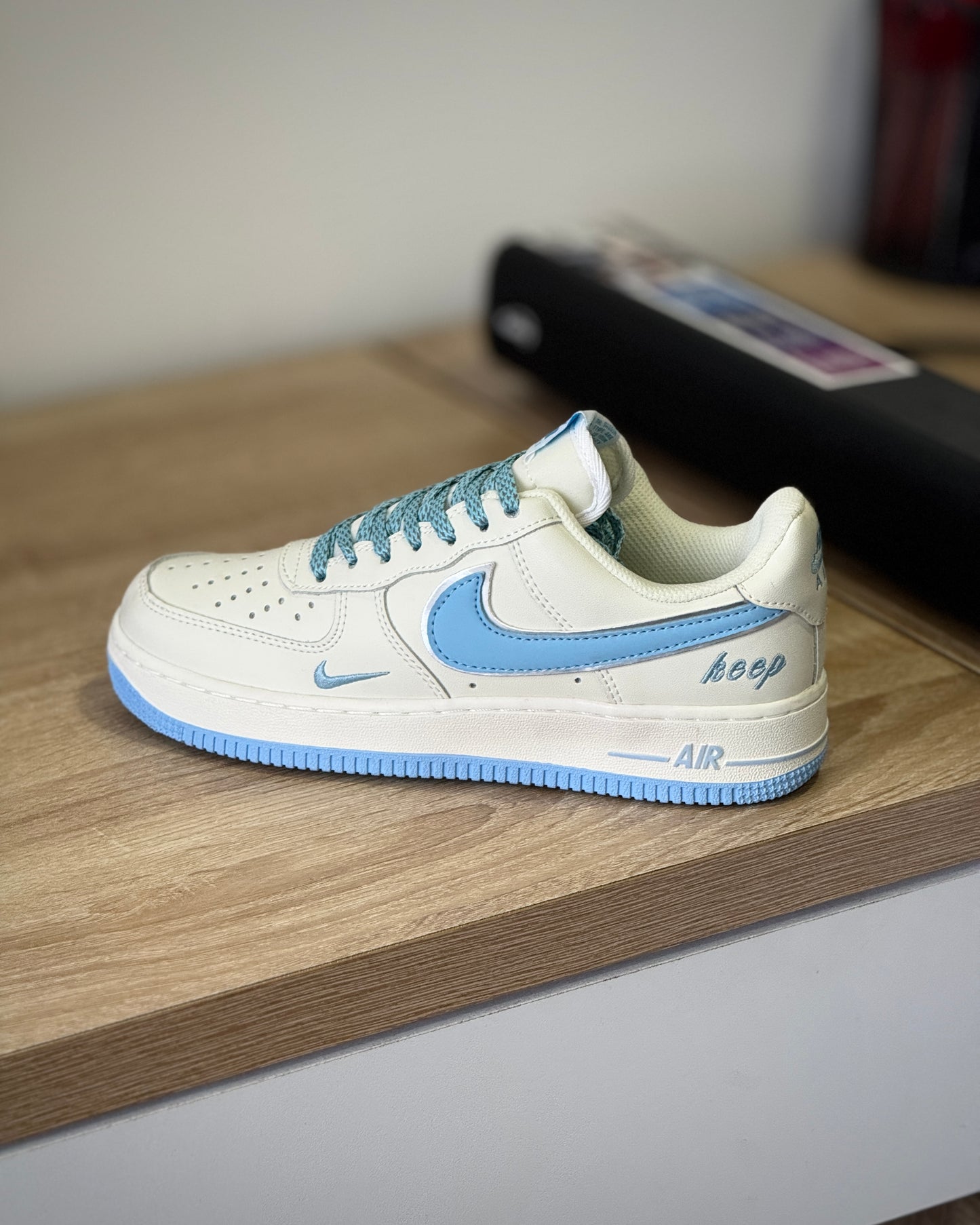 Air Force 1 Keep Fresh