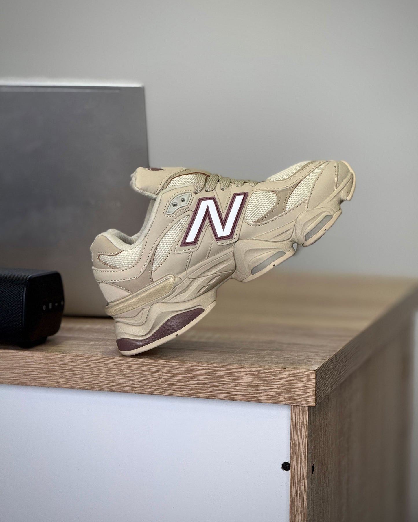 New Balance 9060 Beige-Vino Tinto