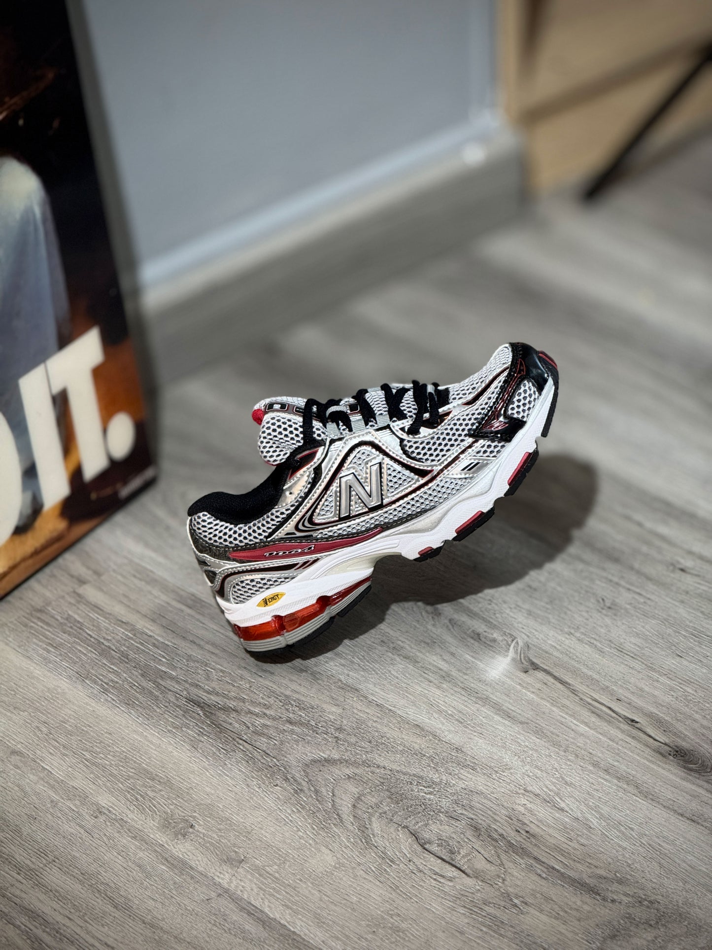 New Balance 1064 Rojo-Plateado