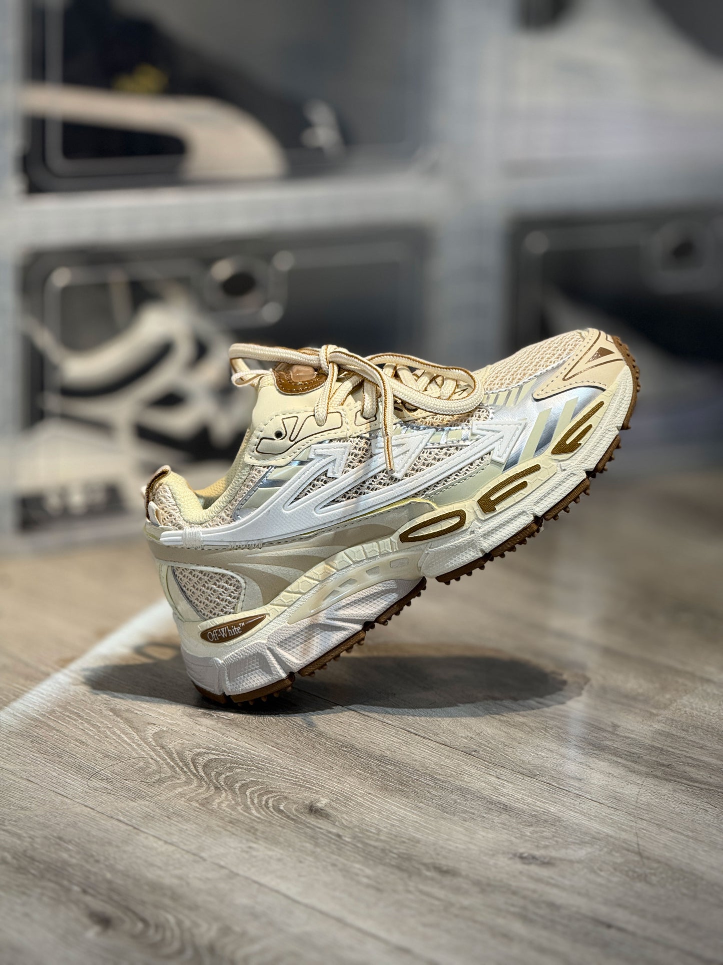 Off-White Be Right Bac Beige