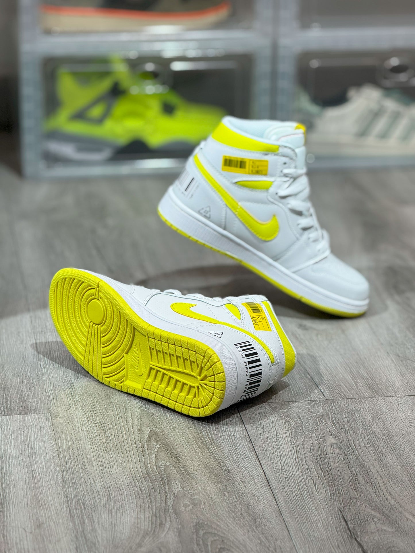 Air Jordan Retro 1 Hig OG First Class Flight