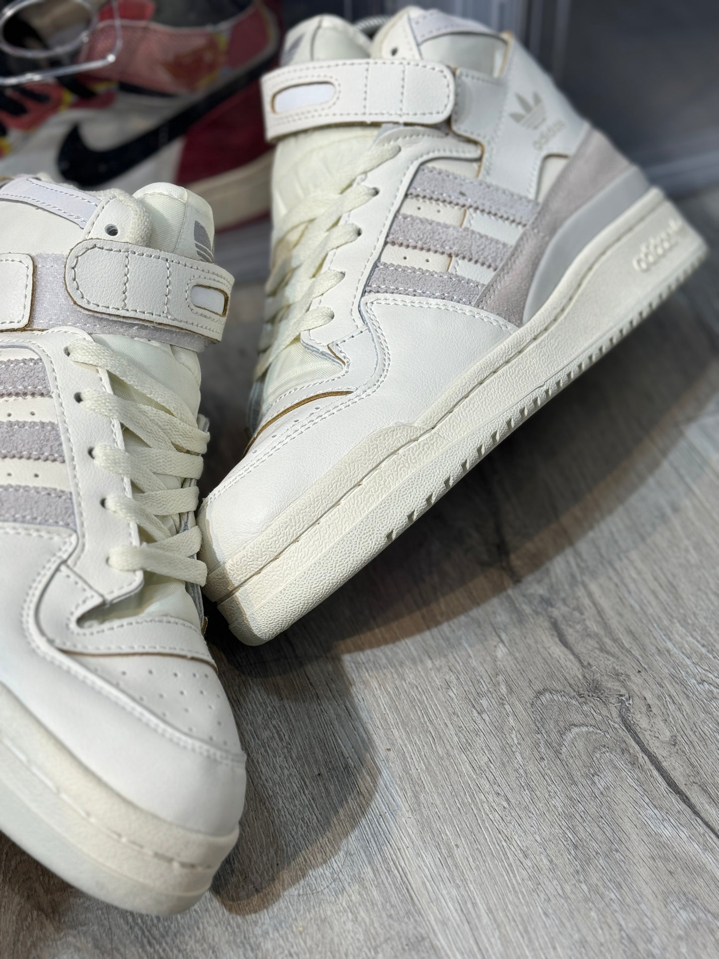 Forum High Beige