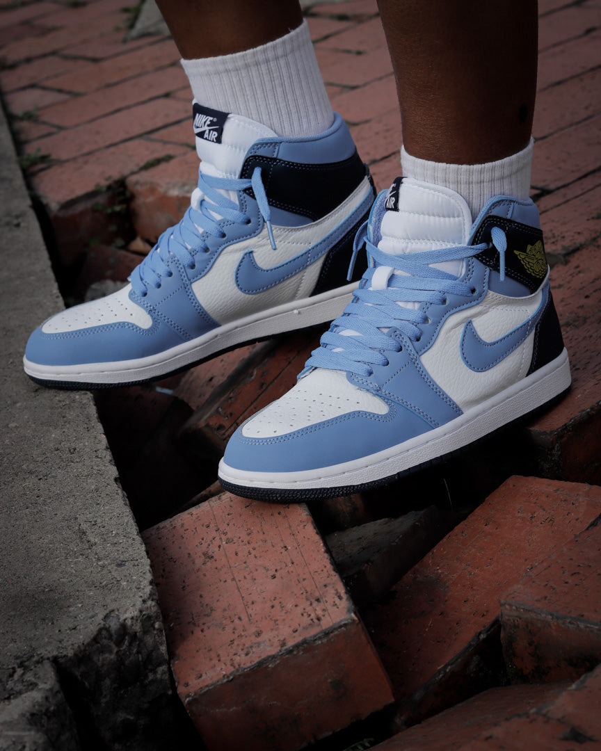 Air Jordan Retro 1 High Azul
