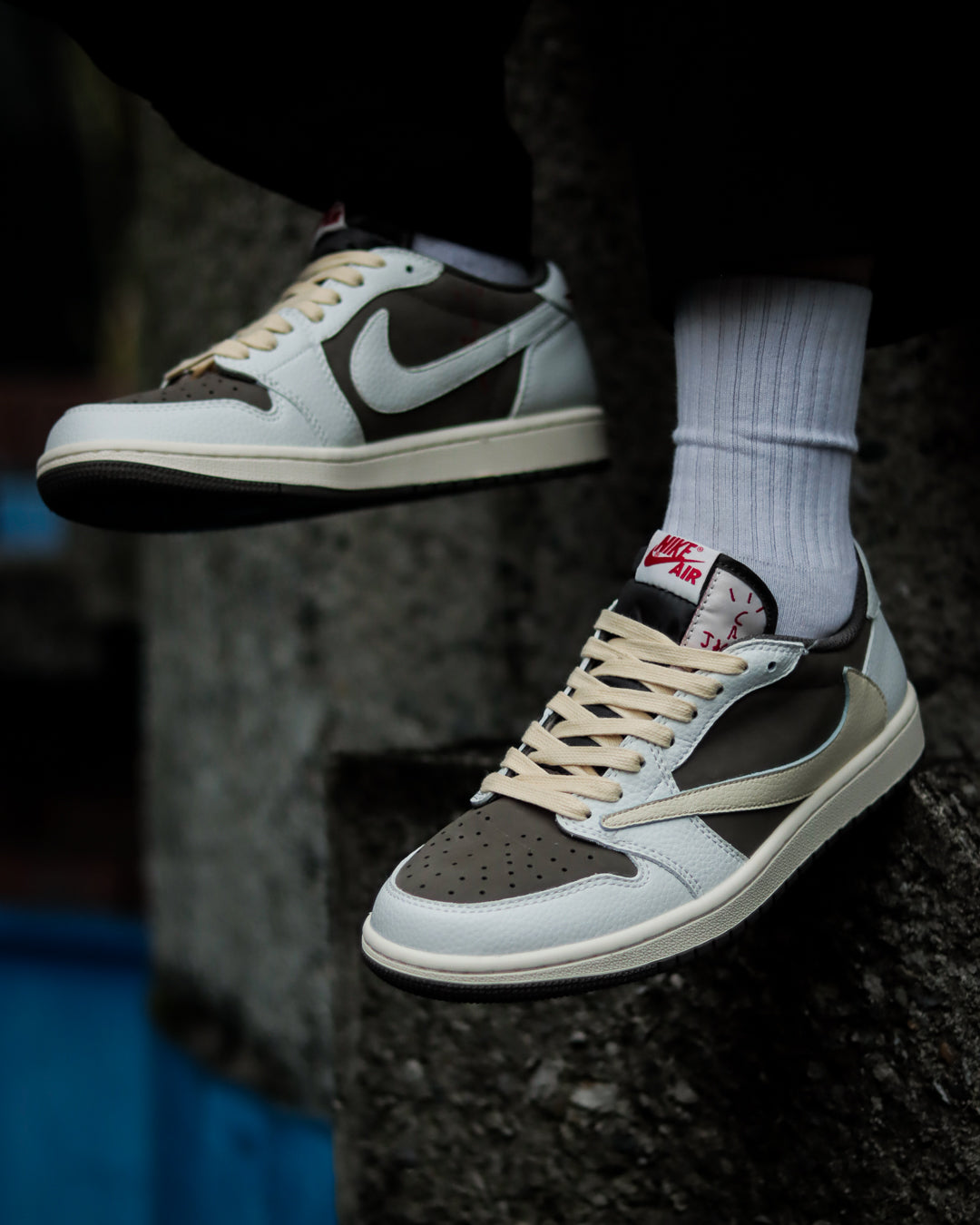 Air Jordan 1 Low Travis Scott Reverse Mocha