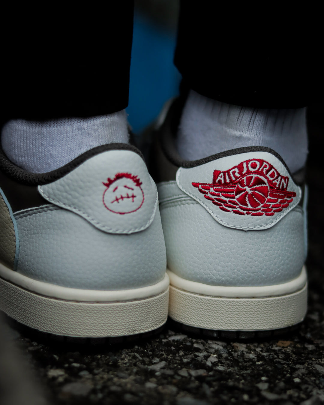 Air Jordan 1 Low Travis Scott Reverse Mocha