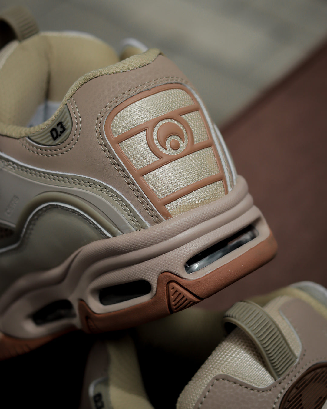 Osiris D3 Beige