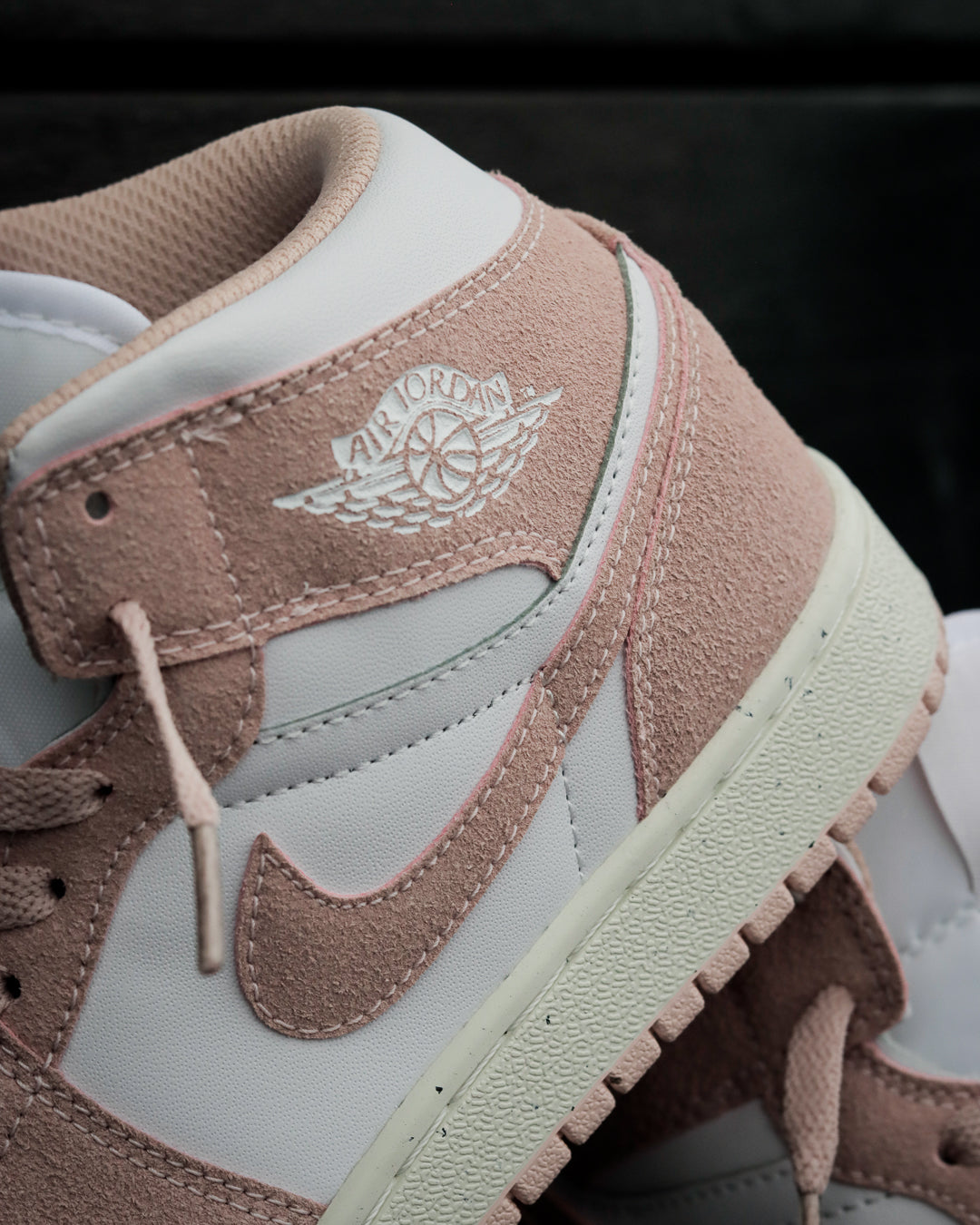Air Jordan Retro 1 High Piel
