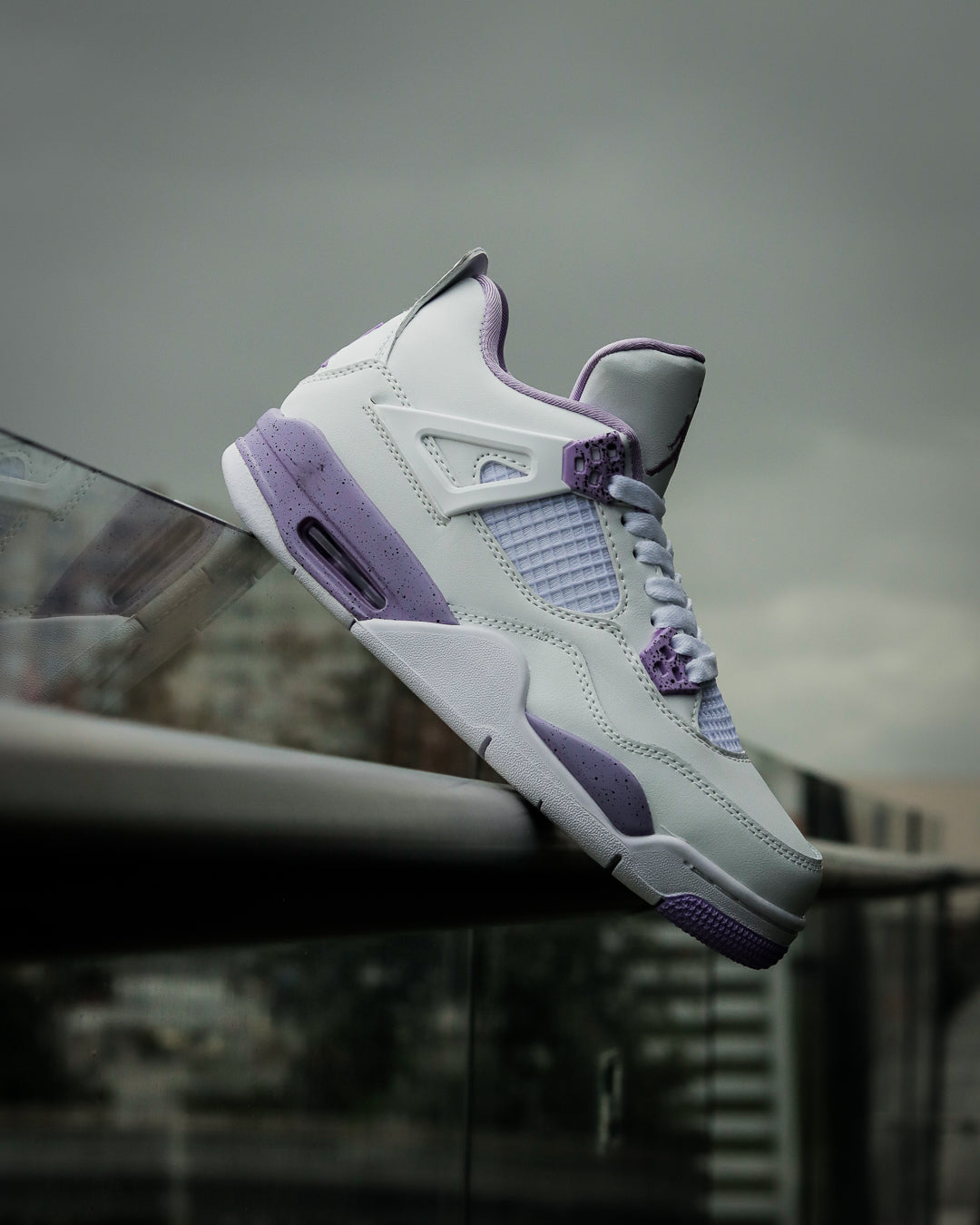 Air Jordan Retro 4 Oreo Morada