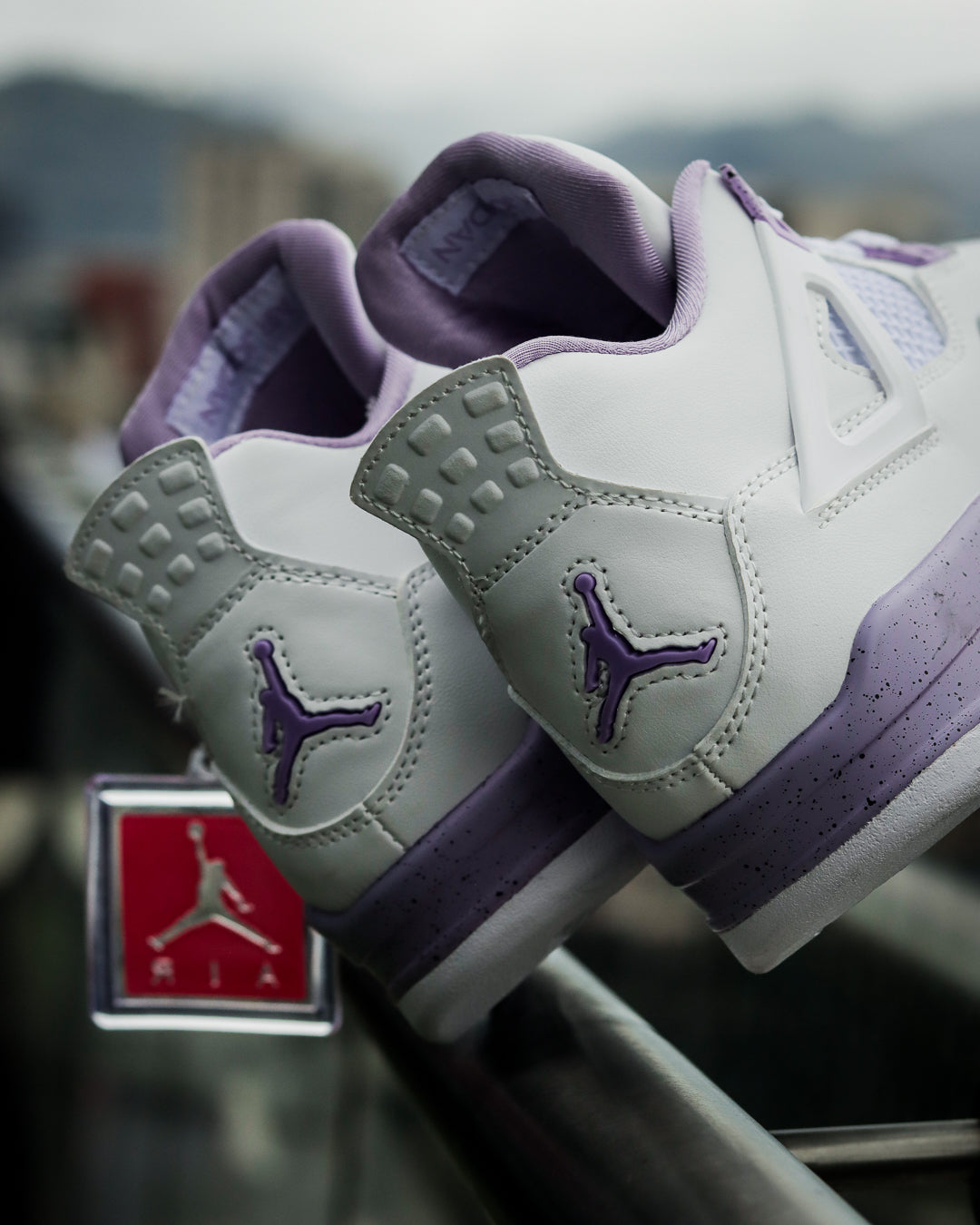 Air Jordan Retro 4 Oreo Morada