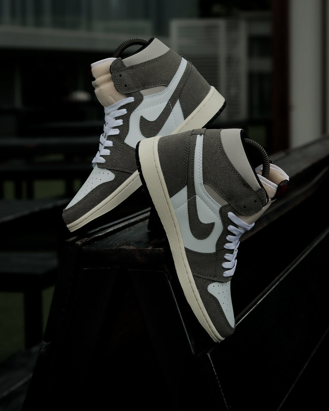 Air Jordan Retro 1 High Gris Oscuro